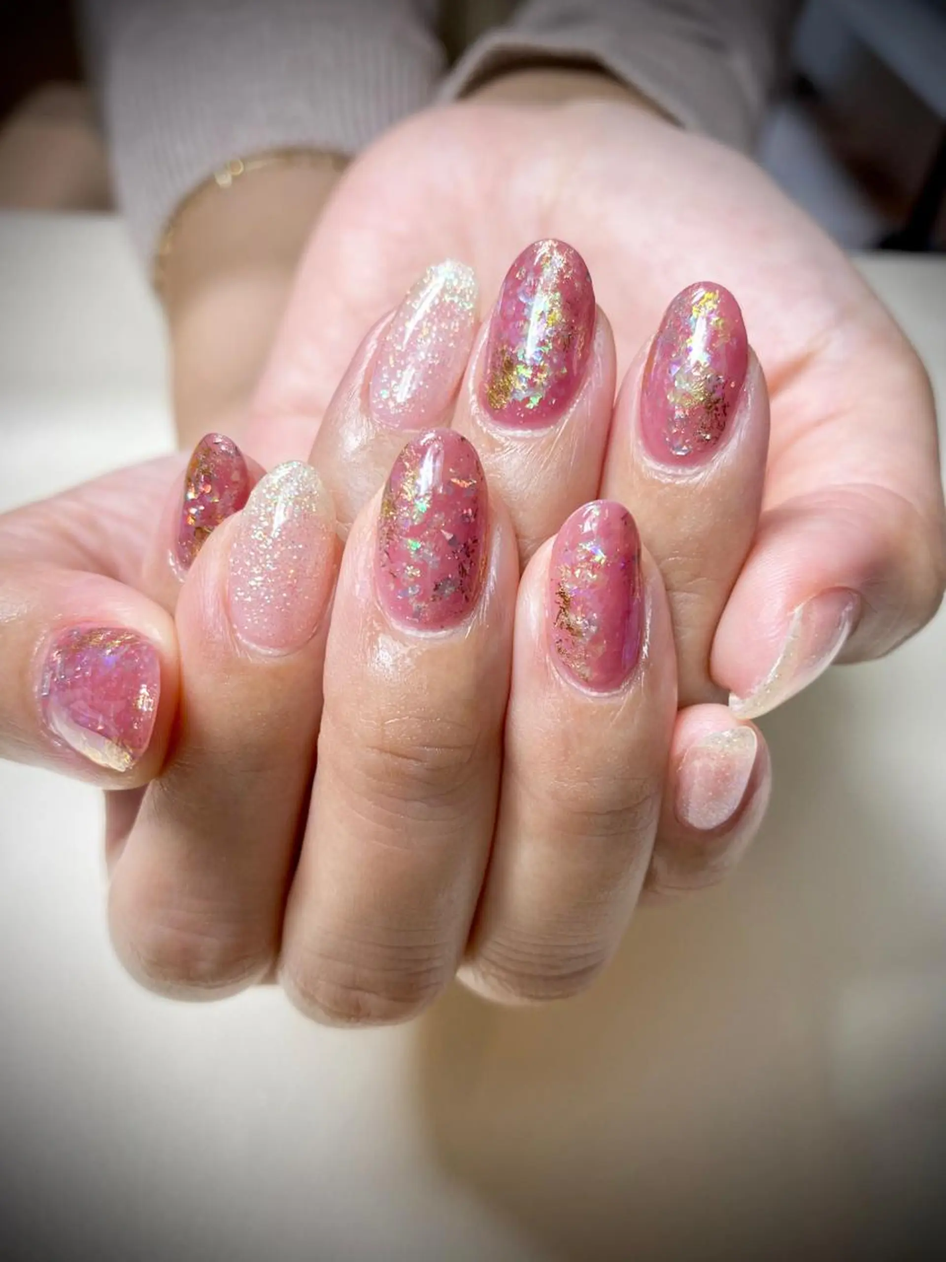 ネイル ジェルネイル パラジェル Temptation mainailのネイルデザイン