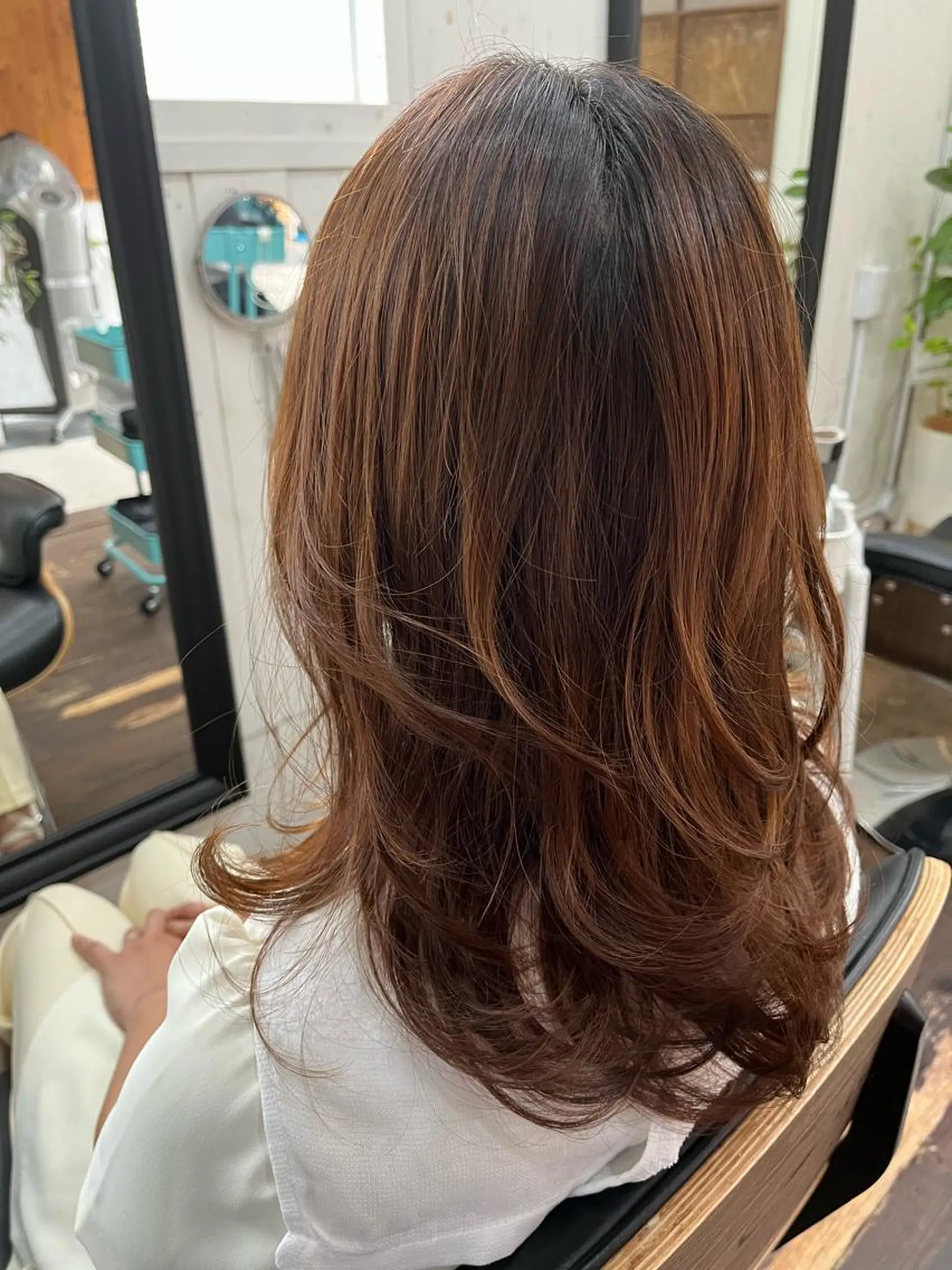 セミロング 紙屋 隼人のヘアスタイル