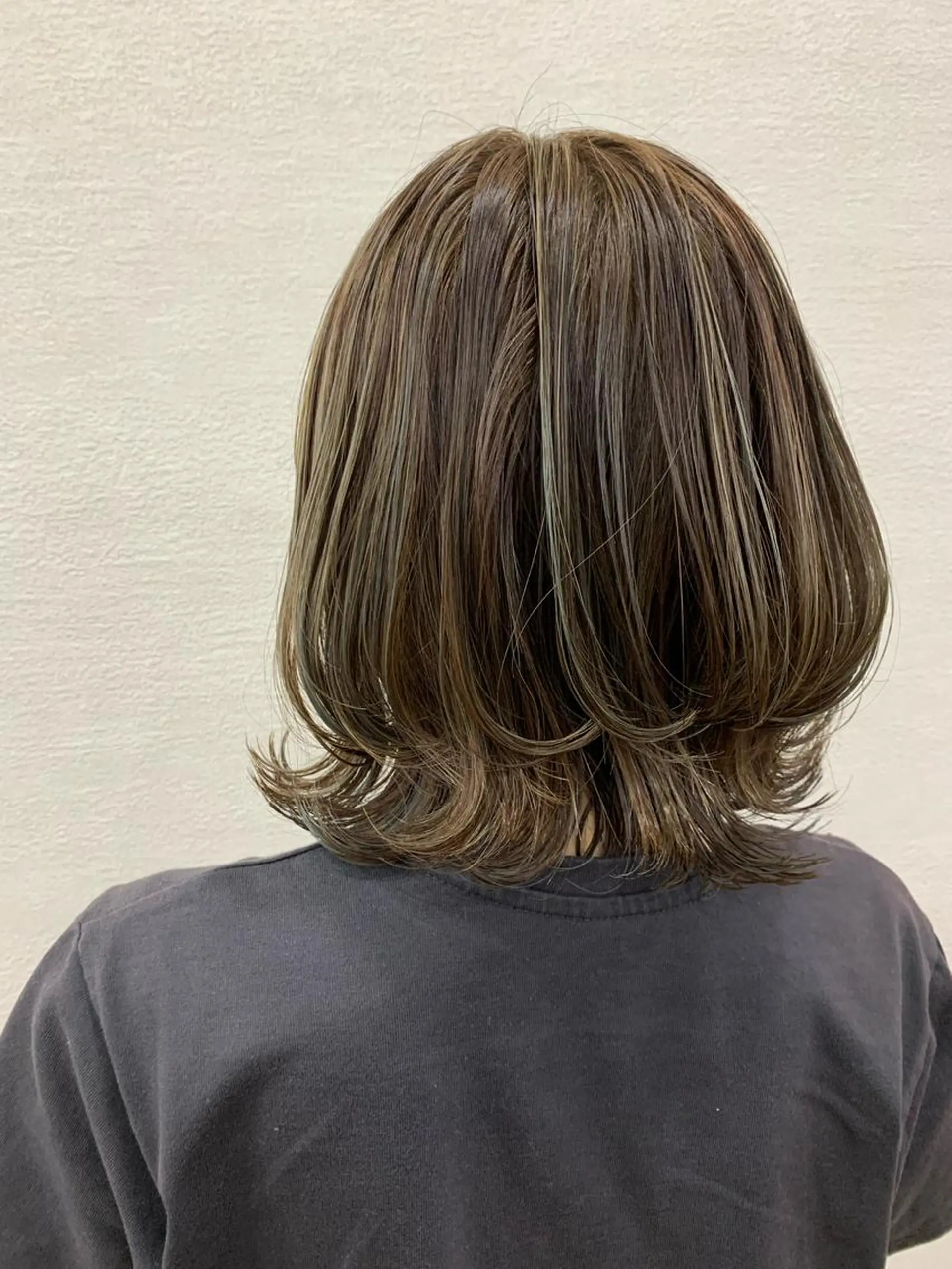 ミディアム カラー ヘアアレンジ チバ ヒロトのヘアスタイル