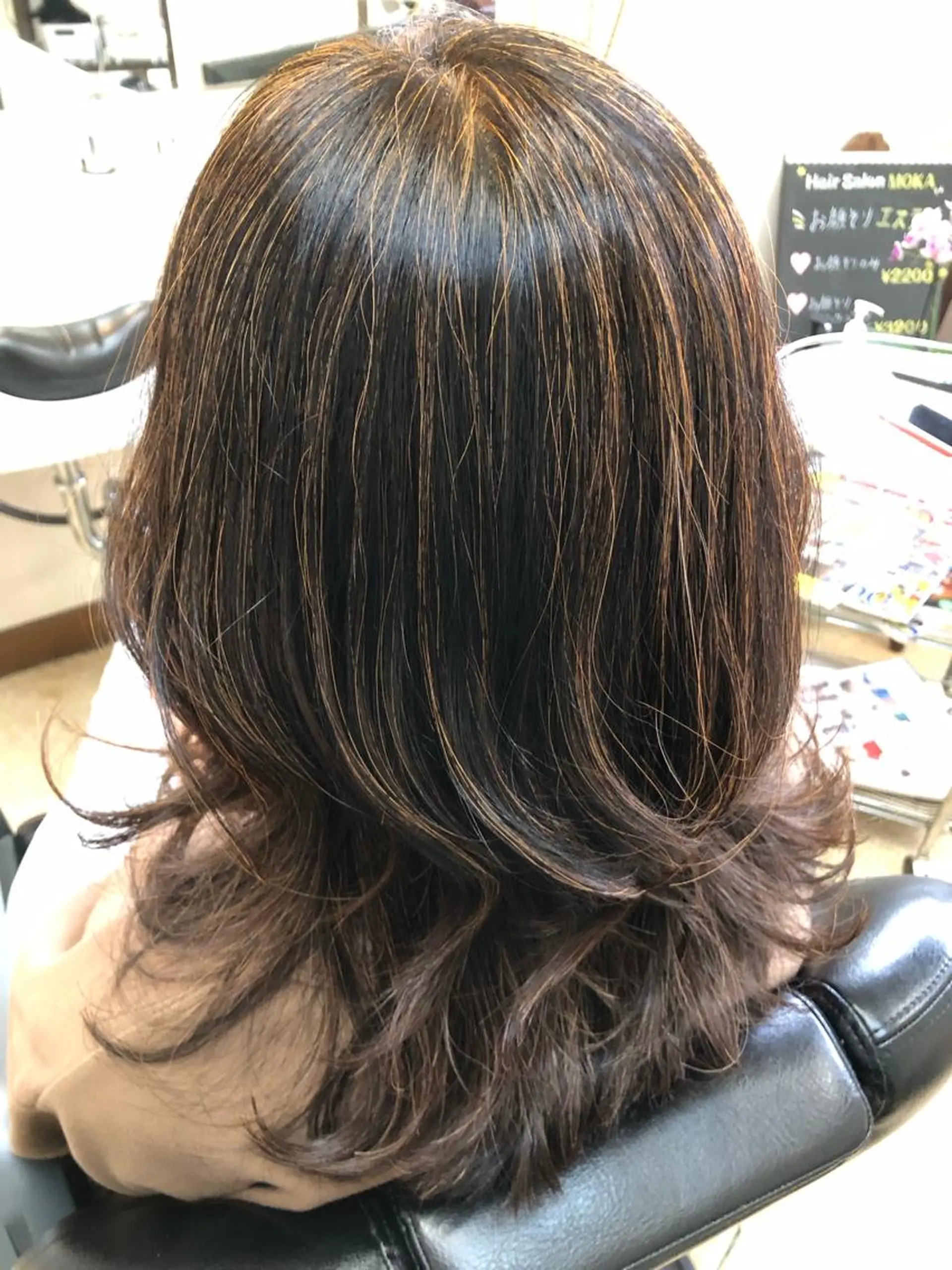 セミロング カラー 石塚 浩のヘアスタイル
