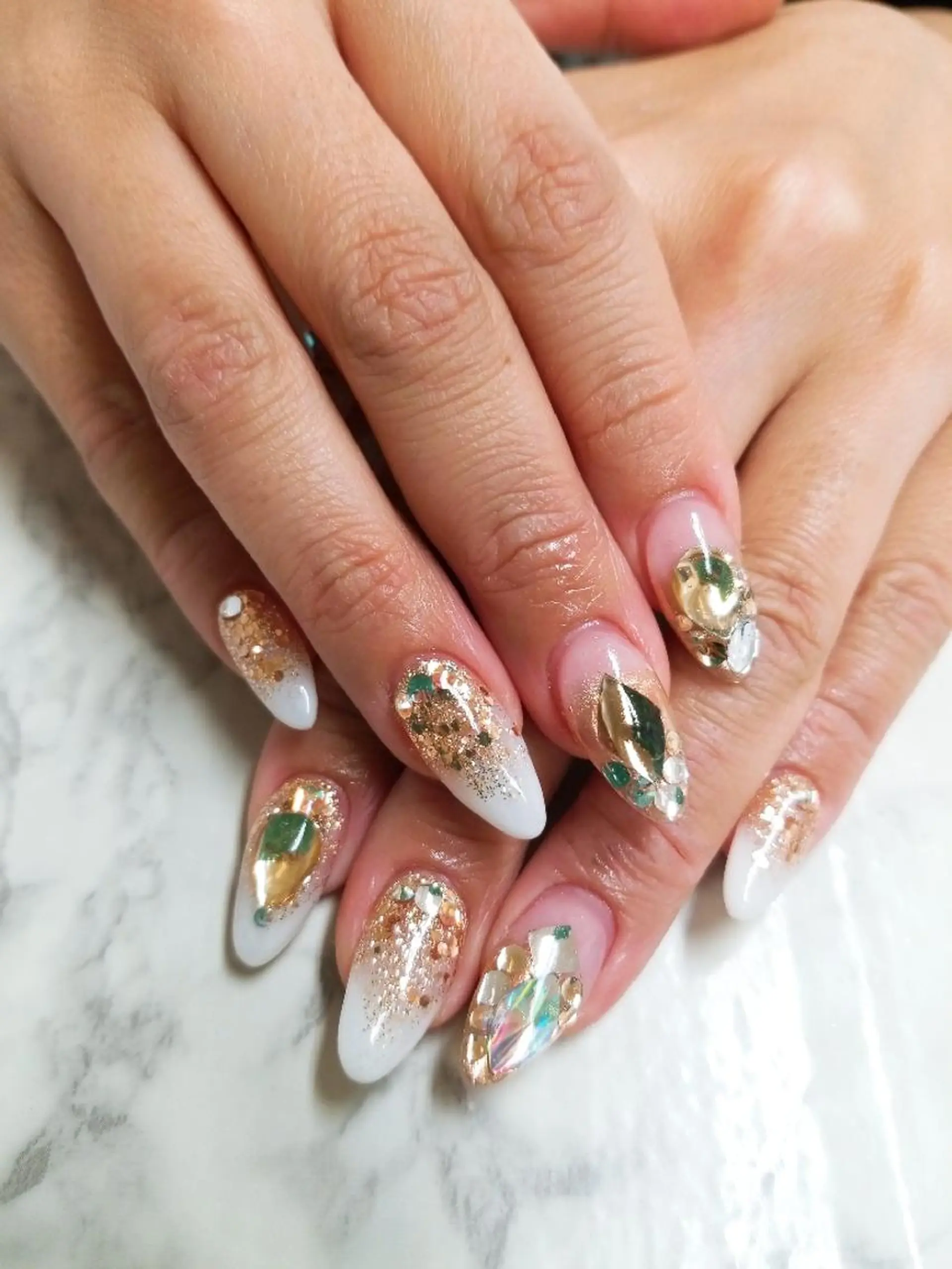 ネイル アートネイル ジェルネイル 持ち込み ニュアンスネイル パラジェル 河野ちえ (雑誌掲載サロン)のネイルデザイン