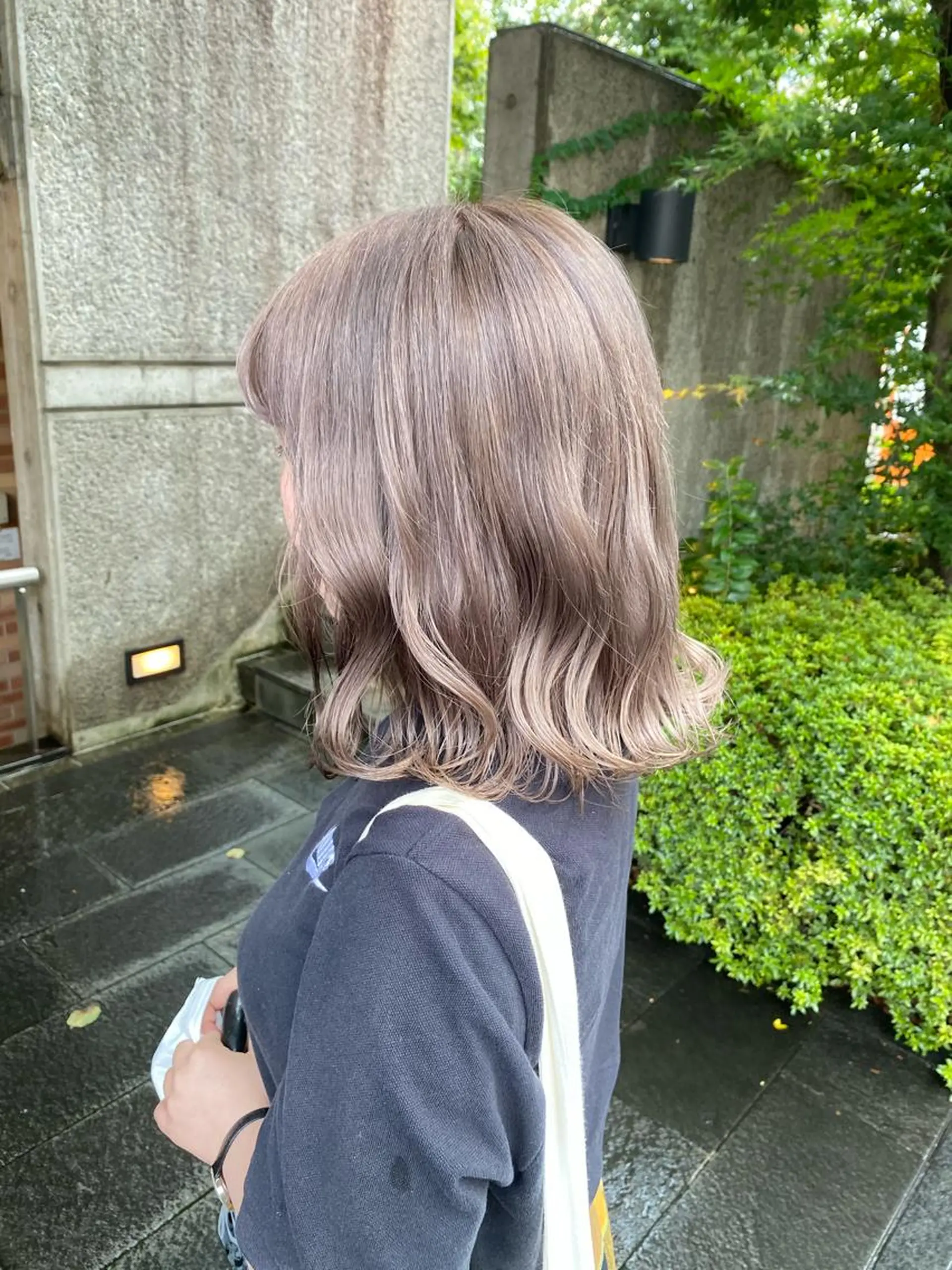 ミディアム カラー ハイトーンカラー ヘアカラー トリートメント 髙橋 玲渚のヘアスタイル