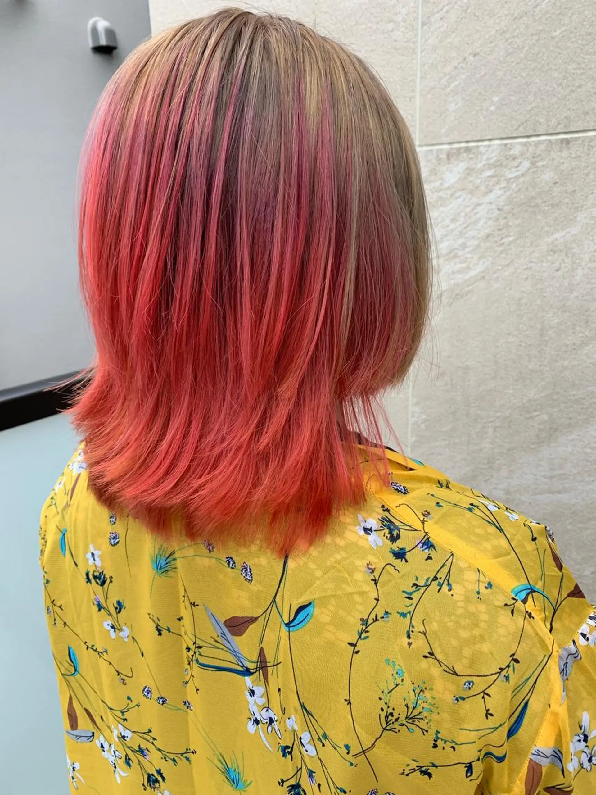 ショート カラー ピンクカラー カット パーマ トリートメント カラー特化サロン大阪 ルービック江坂/新城のヘアスタイル