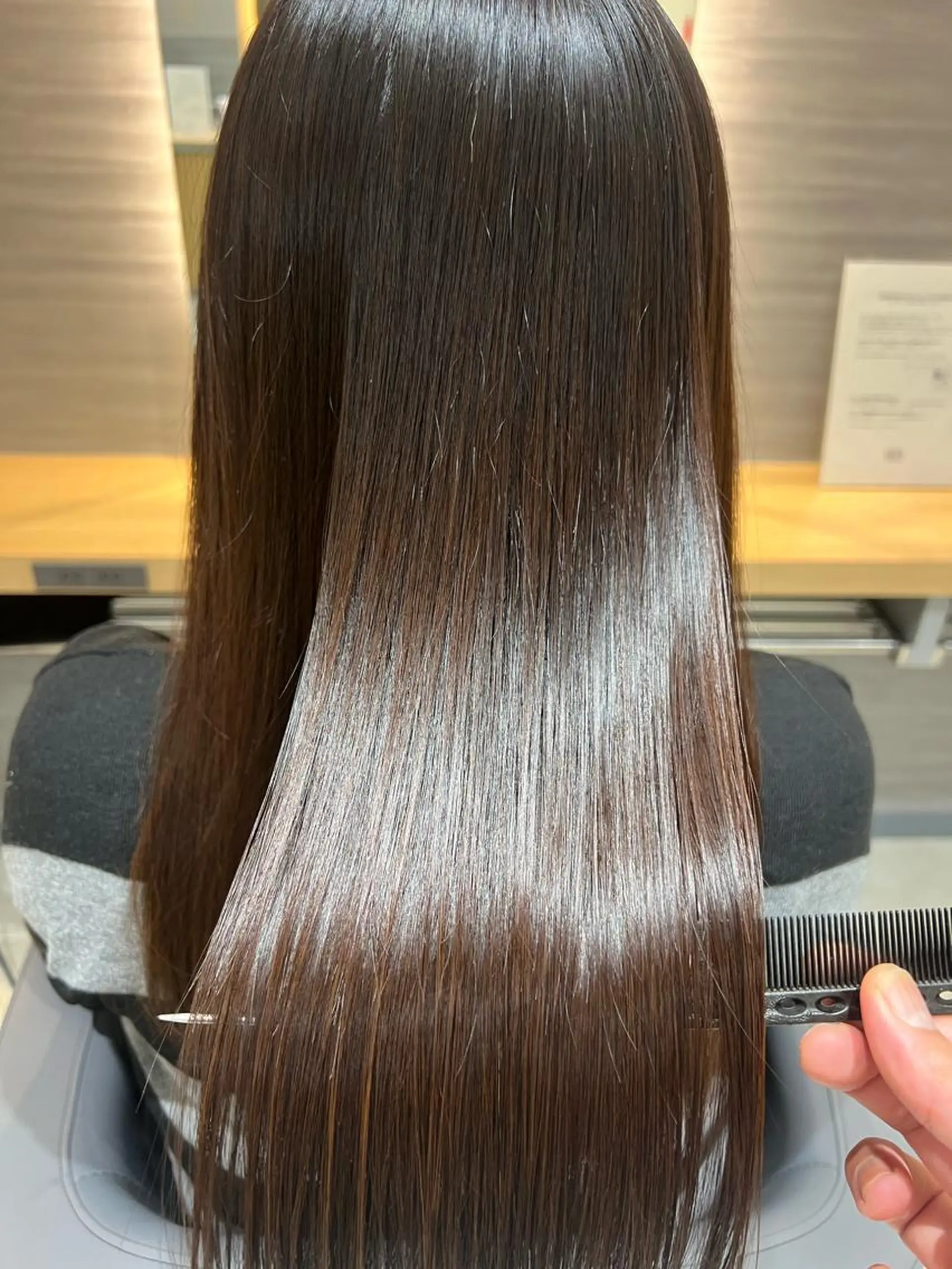 ロング ヘアカラー トリートメント 春日 力のヘアスタイル