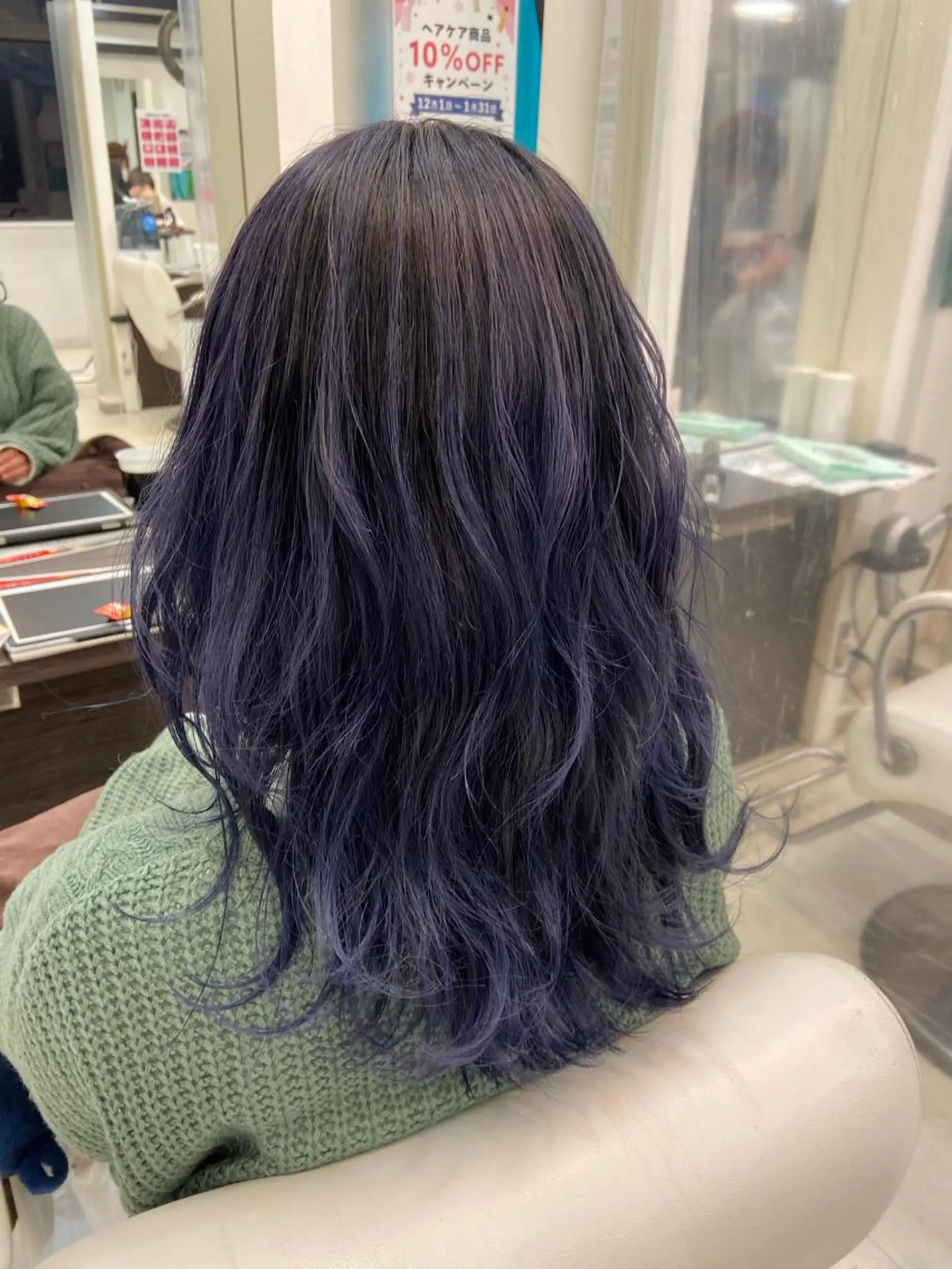 ロング パープルカラー レイヤーカット カット ヘアカラー 瀬川 響音のヘアスタイル