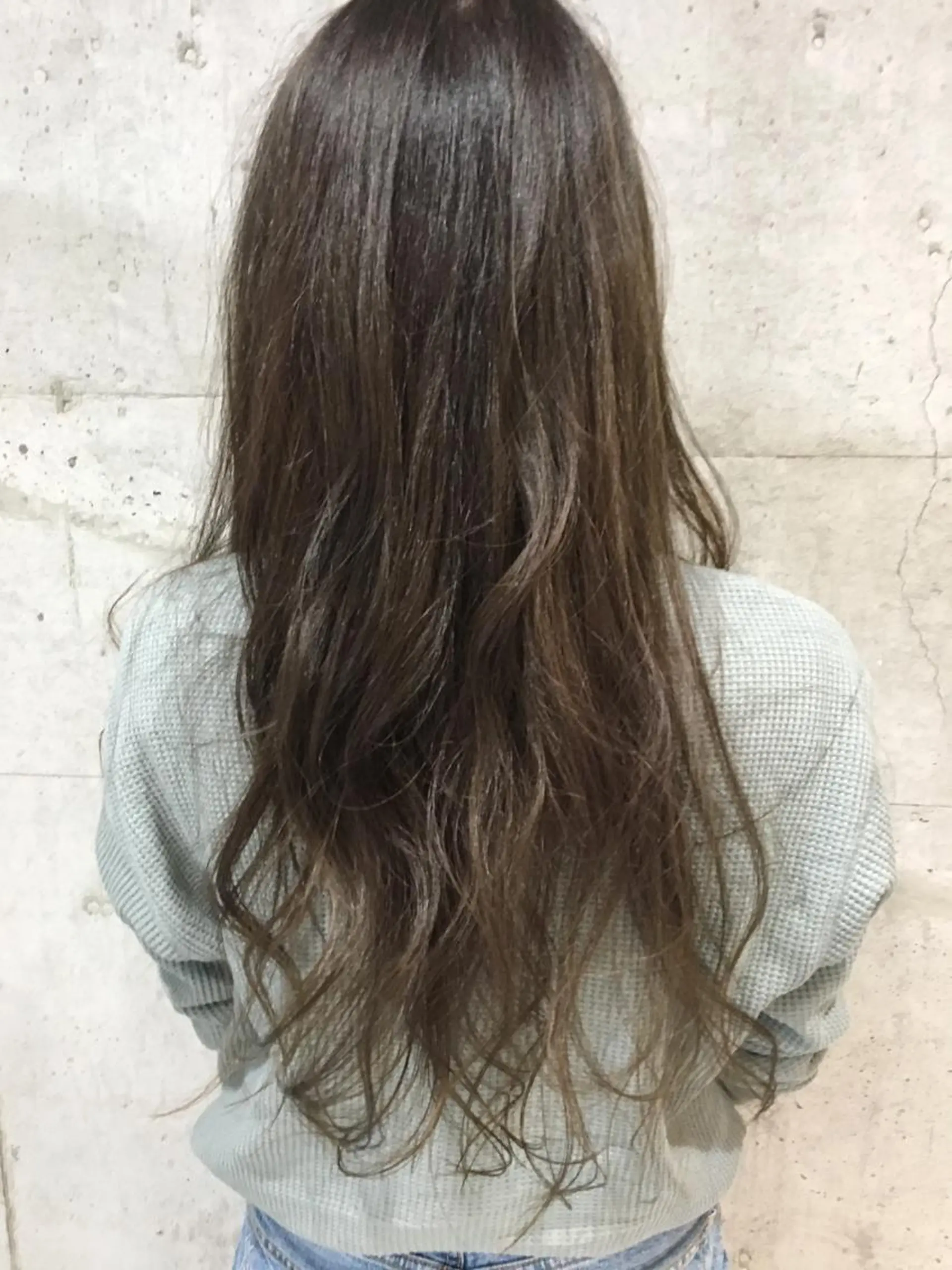 カラー 日野 めぐみのヘアスタイル