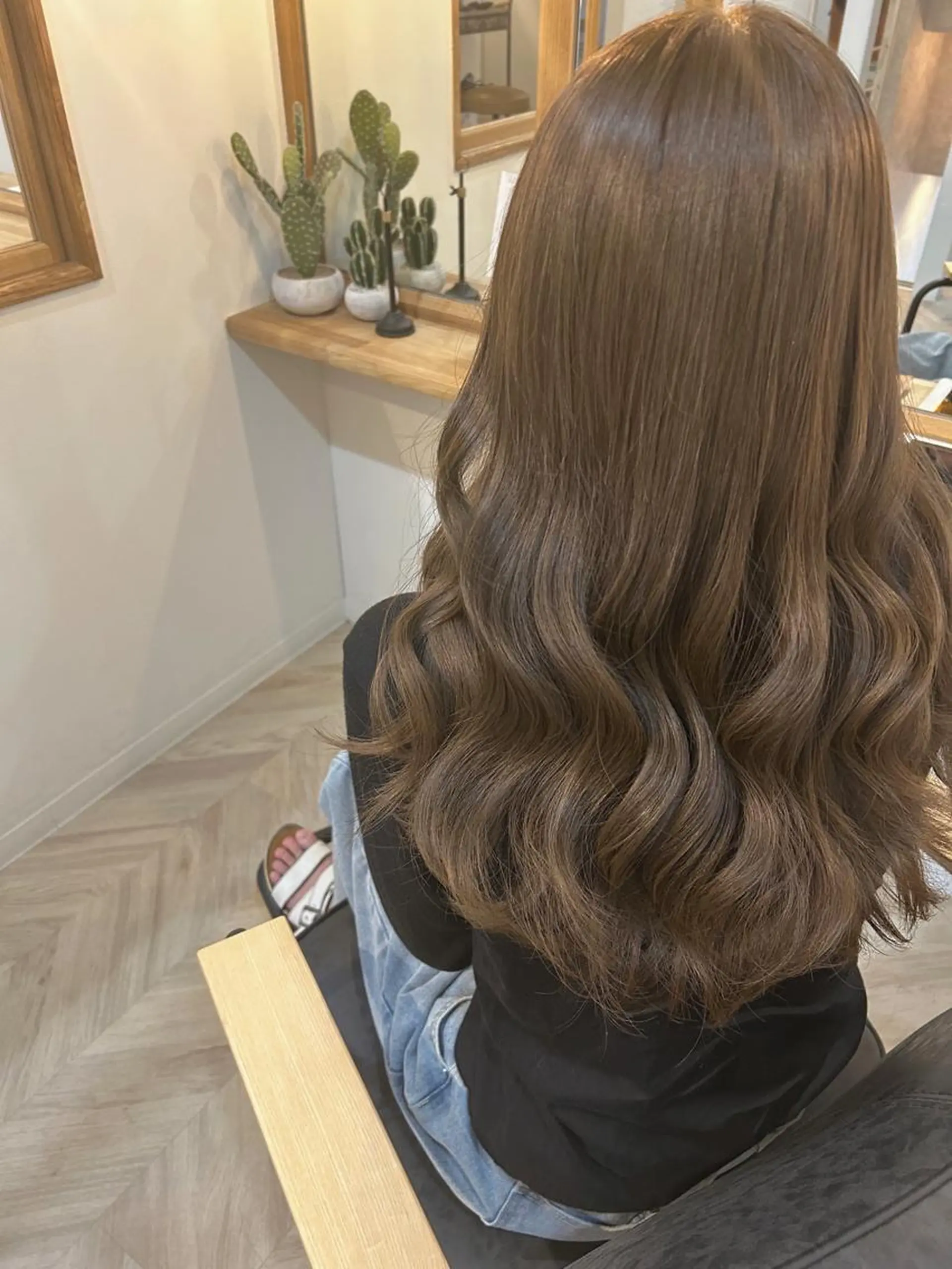 セミロング ayumi ／透明感カラーのヘアスタイル