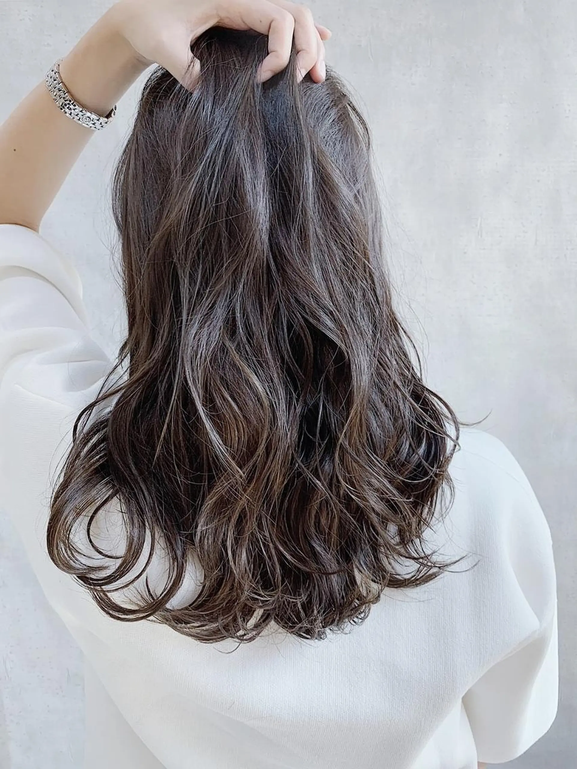 セミロング カラー MOU namba ムウナンバのヘアスタイル