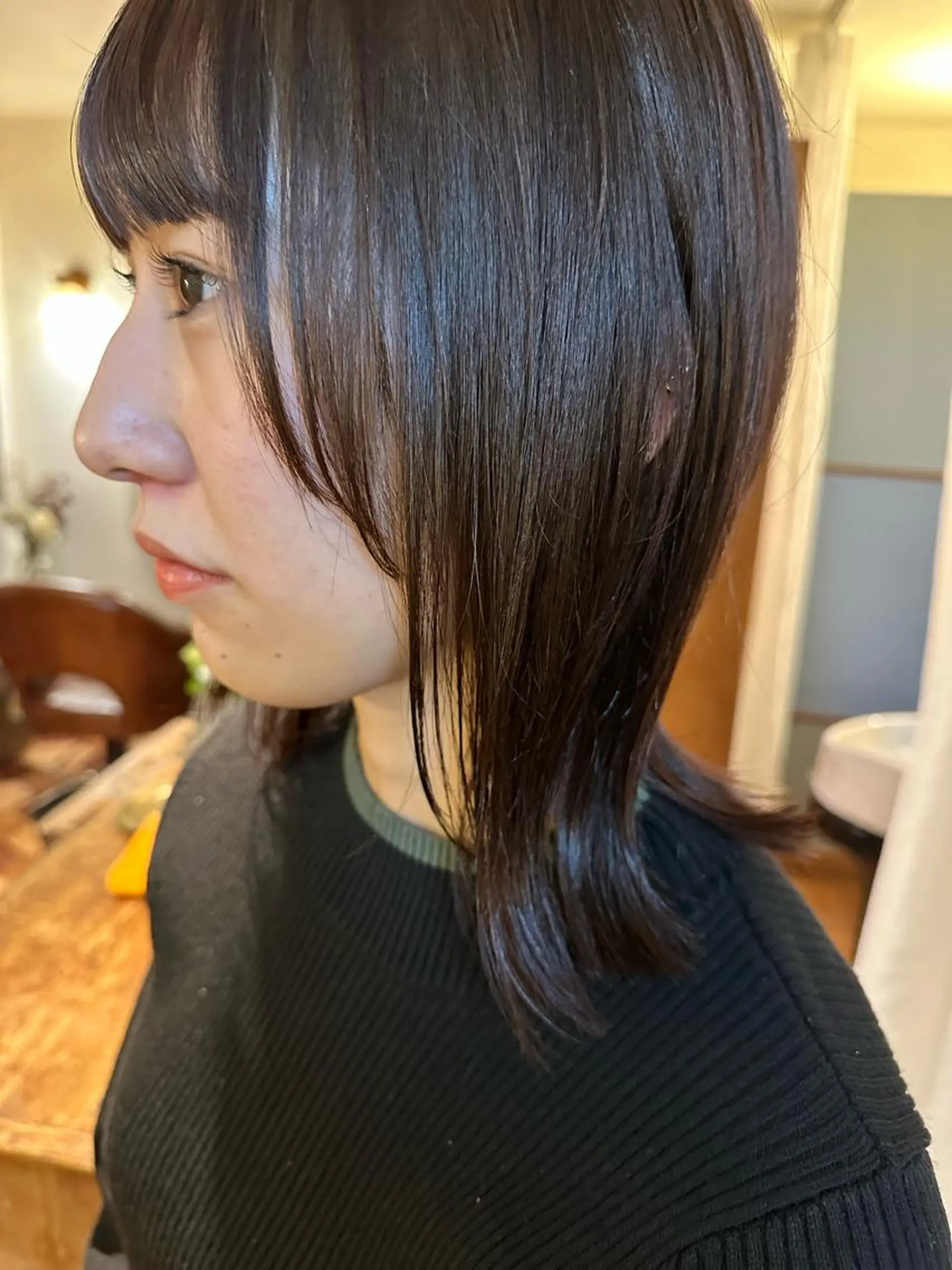 ミディアム カラー 顔周りカット レイヤーカット かつやま めいのヘアスタイル