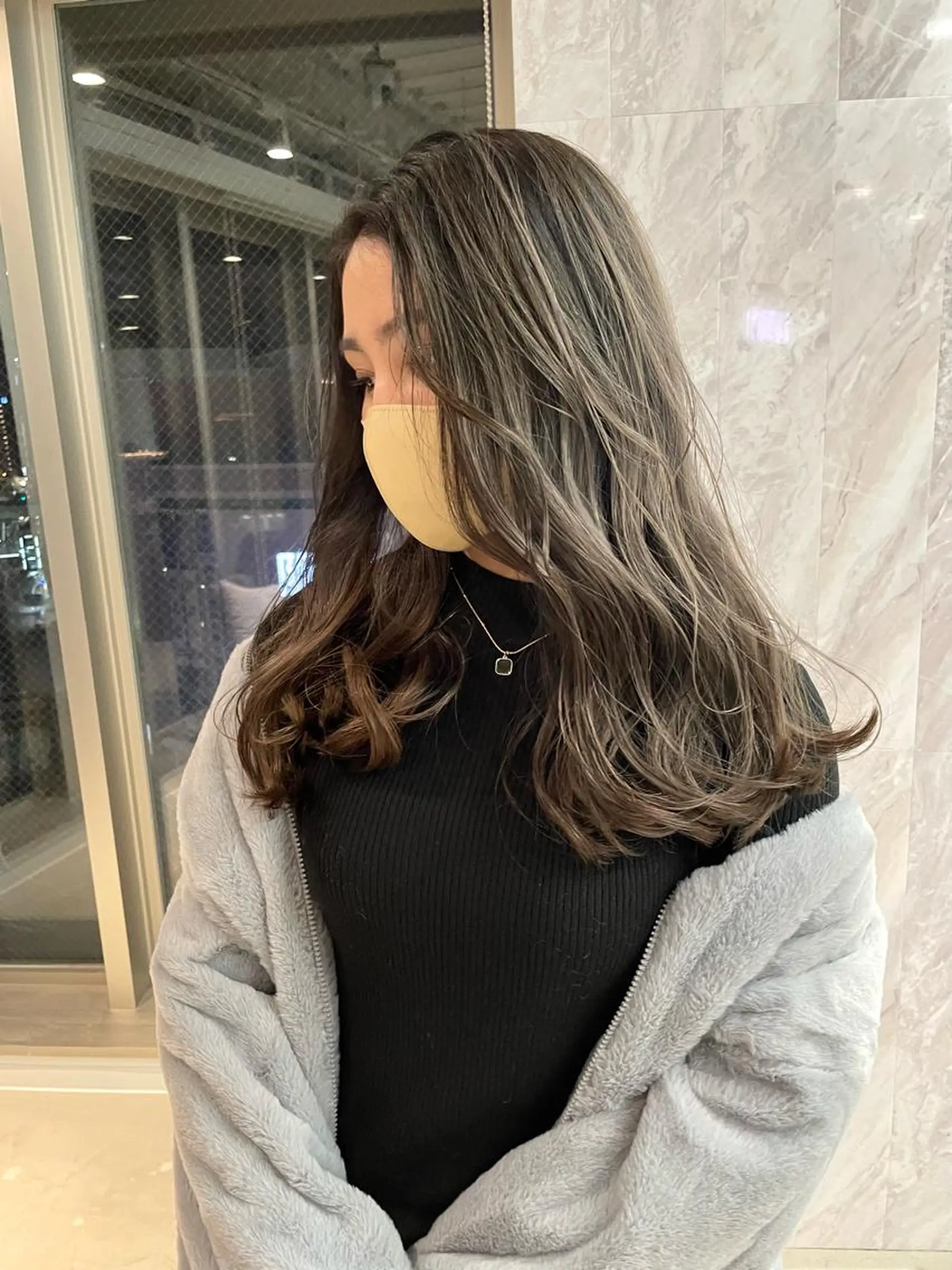 ミディアム カラー ヘアアレンジ バレイヤージュ レイヤーカット カット ヘアカラー トリートメント 🎗秋山勇/ GEAR.代表のヘアスタイル