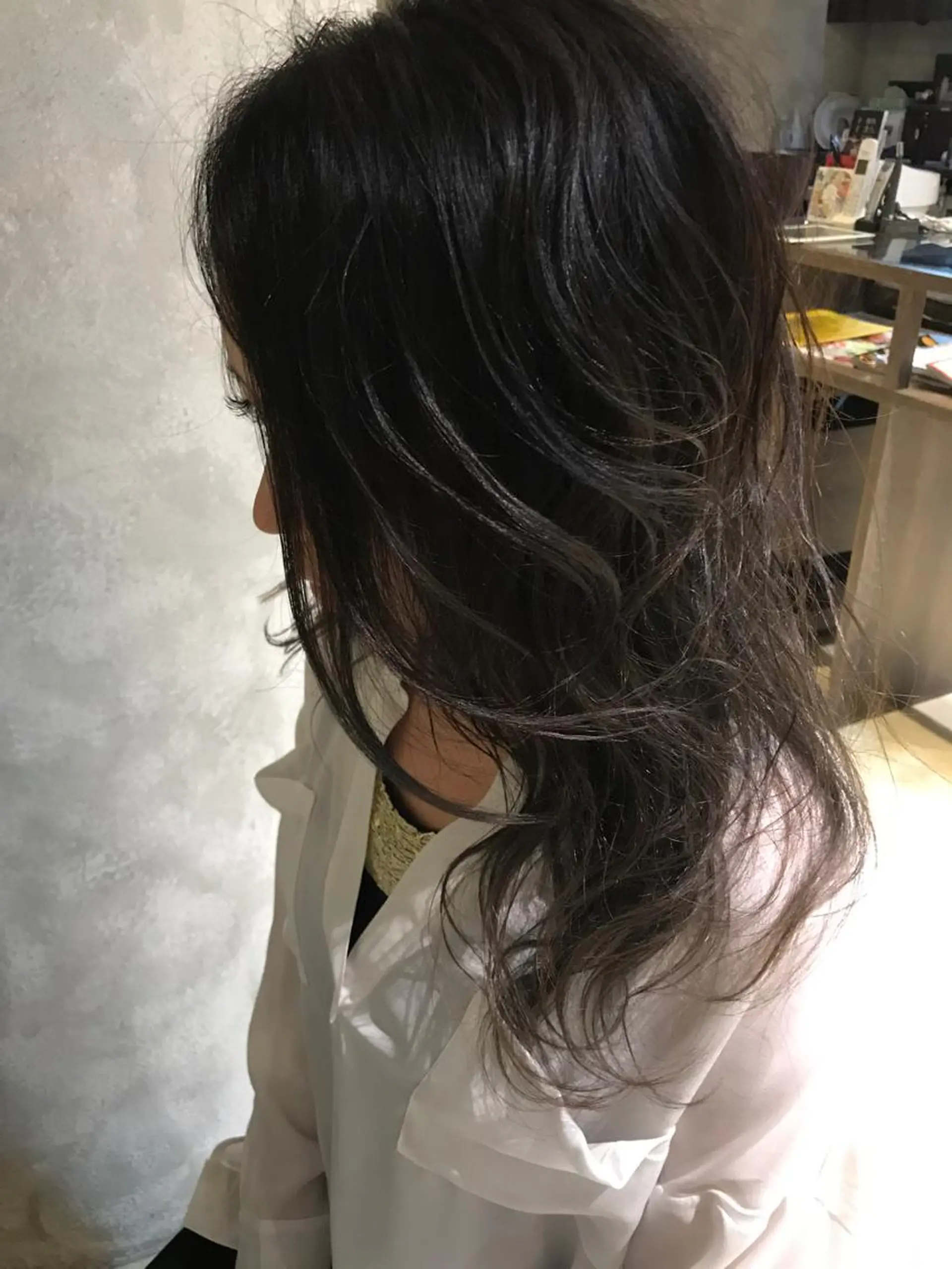 ロング カラー ハイライトカラー シルバー ハイライト 松村 崇弘のヘアスタイル