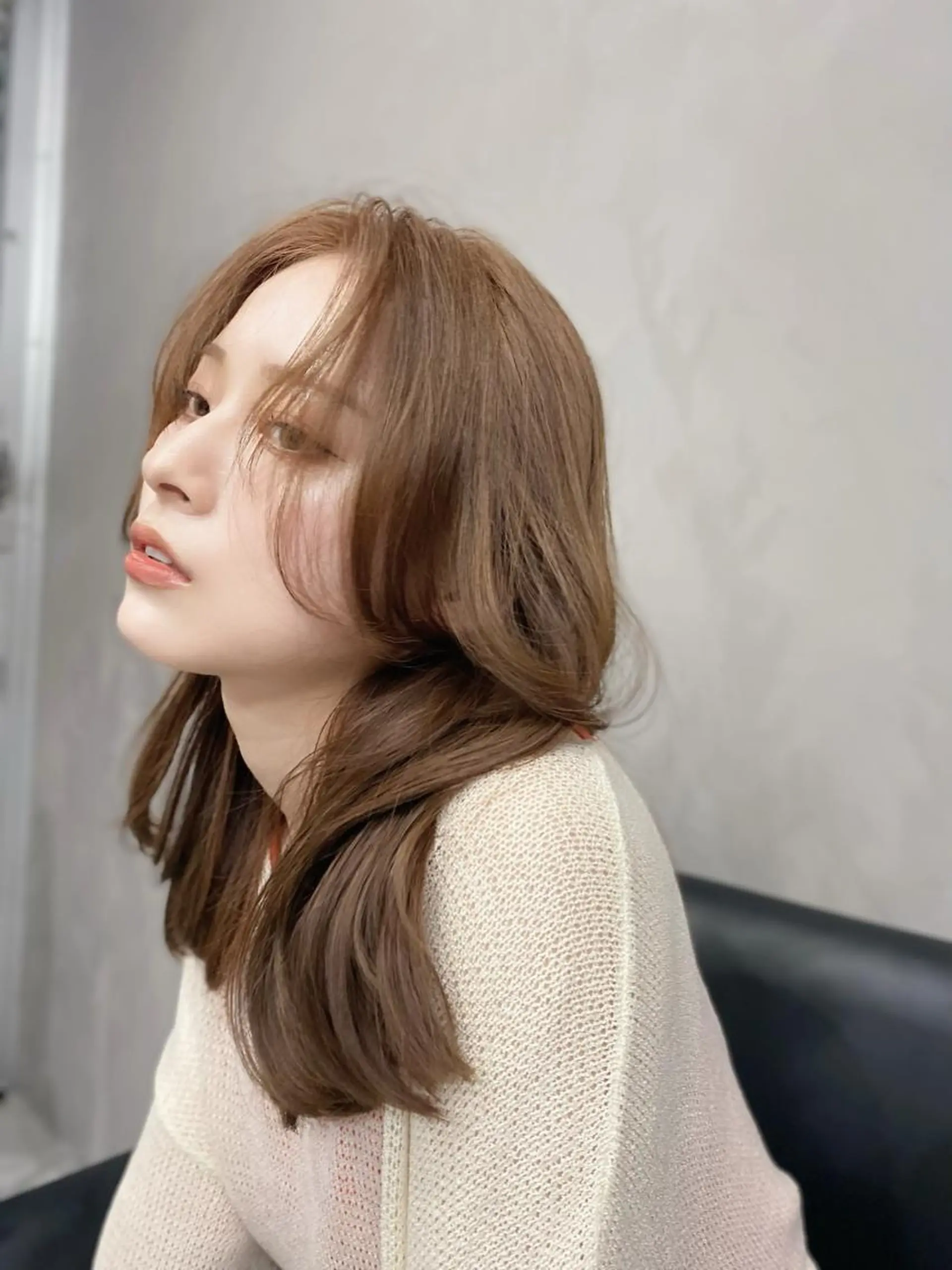 ミディアム 岐阜1番韓国ヘア/ 星羅/23°のヘアスタイル
