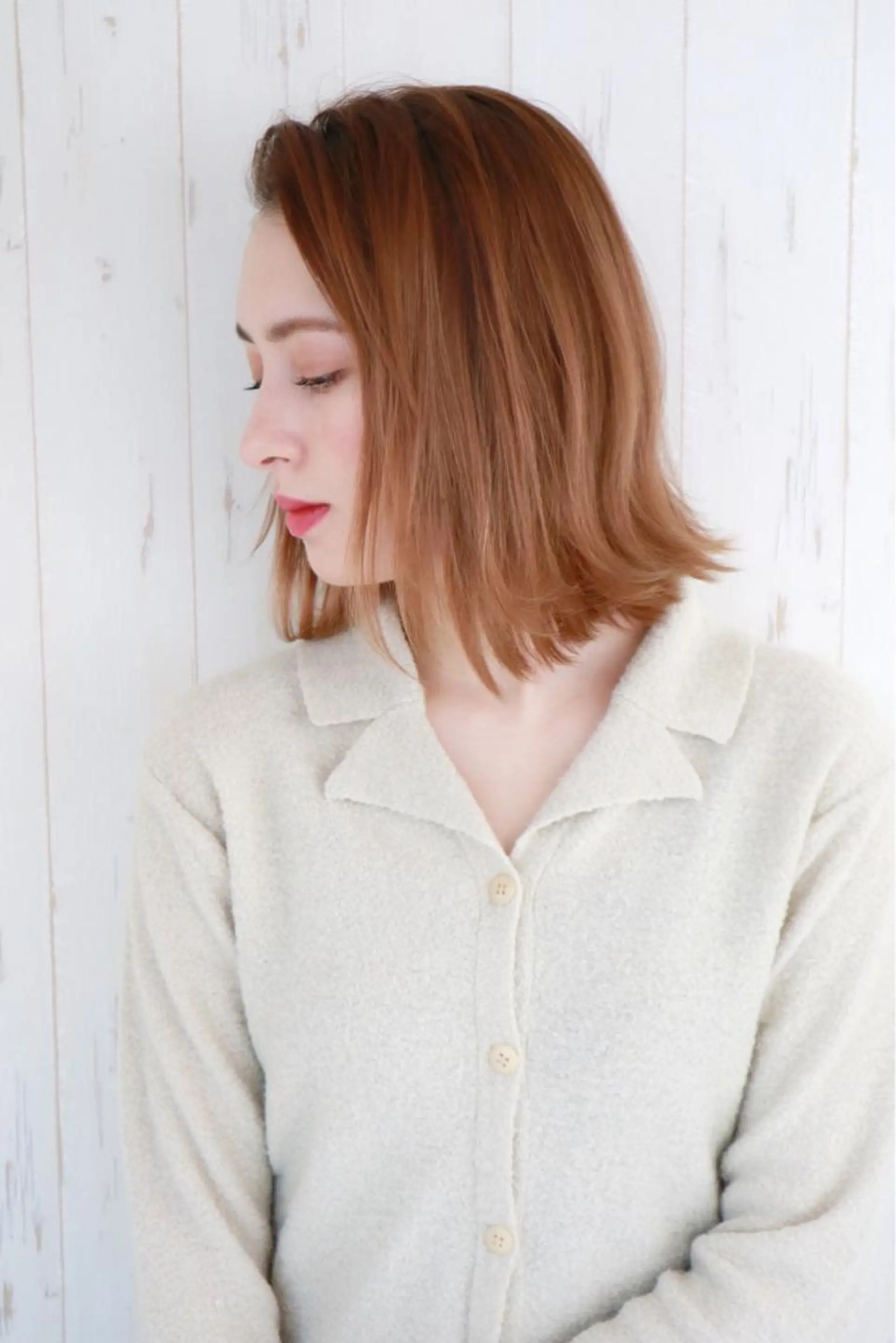 ショート カラー ハイトーンカラー ボブ 赤み消しカラー /透明感カラー 上長のヘアスタイル