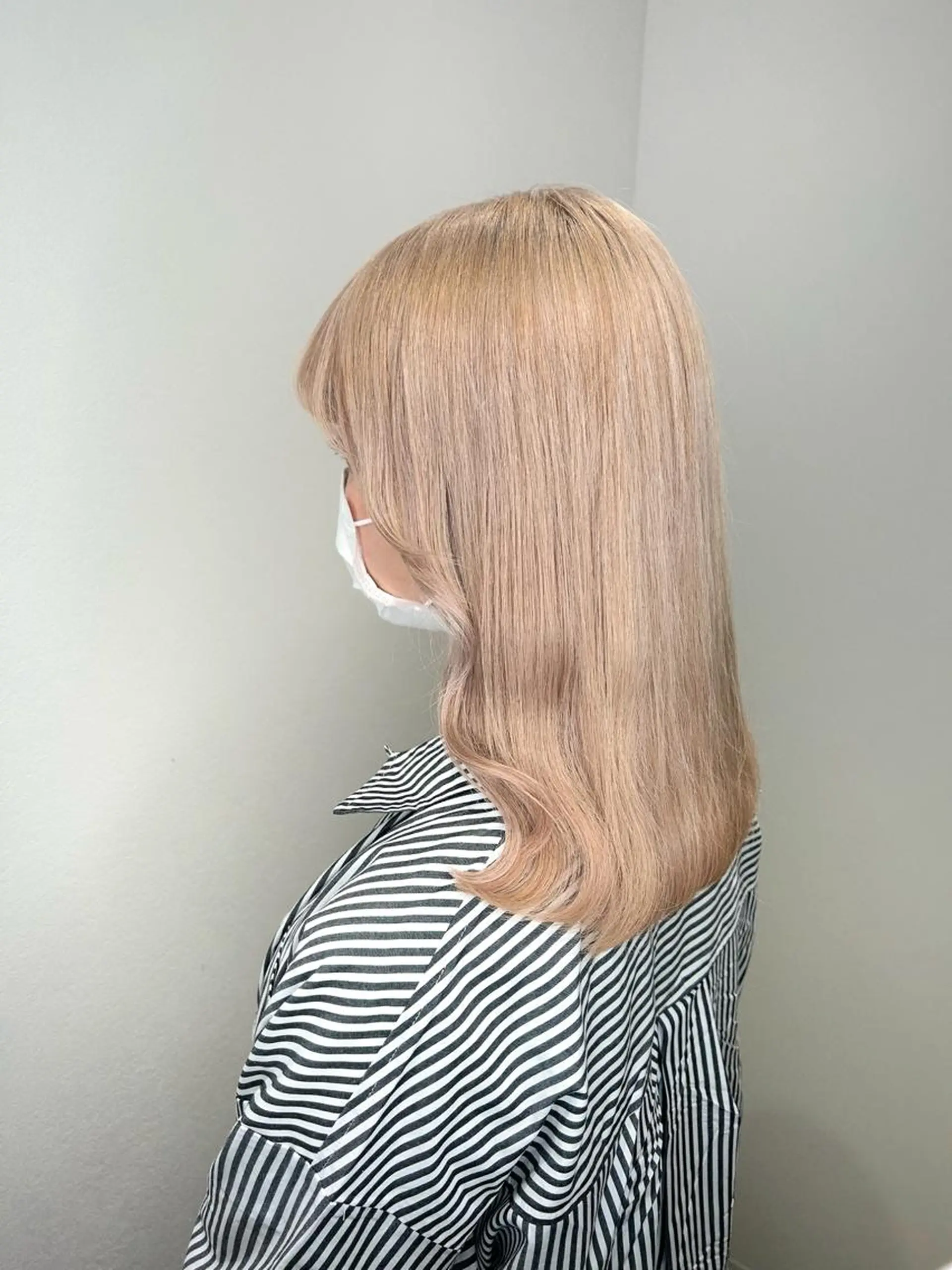 セミロング カラー ベージュカラー ブリーチ ホワイトベージュ ENA💗NEXT /ハイトーンエクステのヘアスタイル