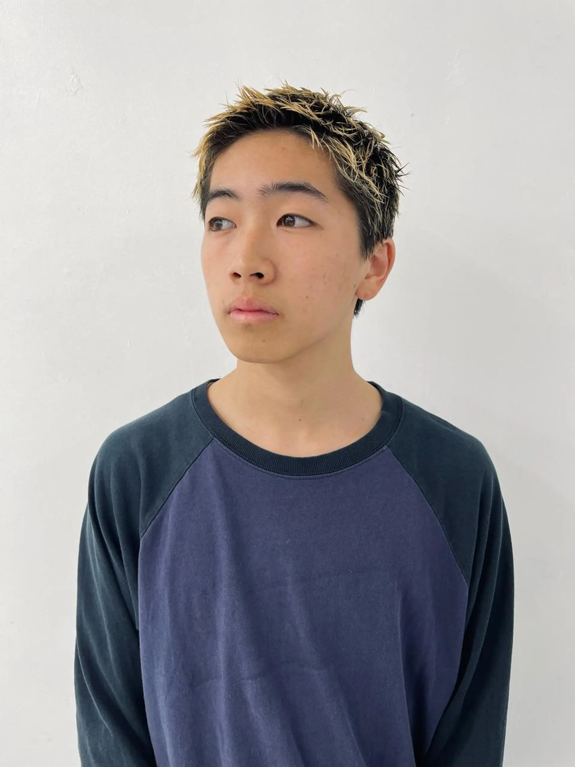 カラー メンズ スパイキーパーマ 柏NO1 藤本葉のヘアスタイル