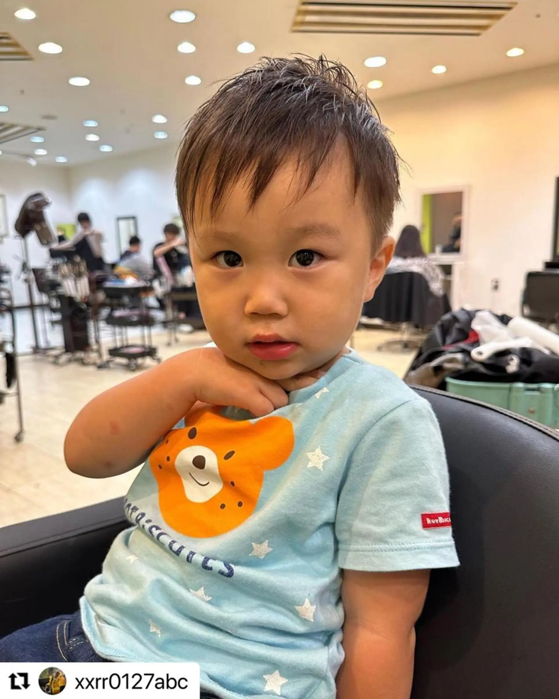 ミディアム カラー メンズ ミディアムパーマ ダウンパーマ フェードカット メンズ韓国風 韓国マッシュ 🩷Eny terrace🩷のヘアスタイル