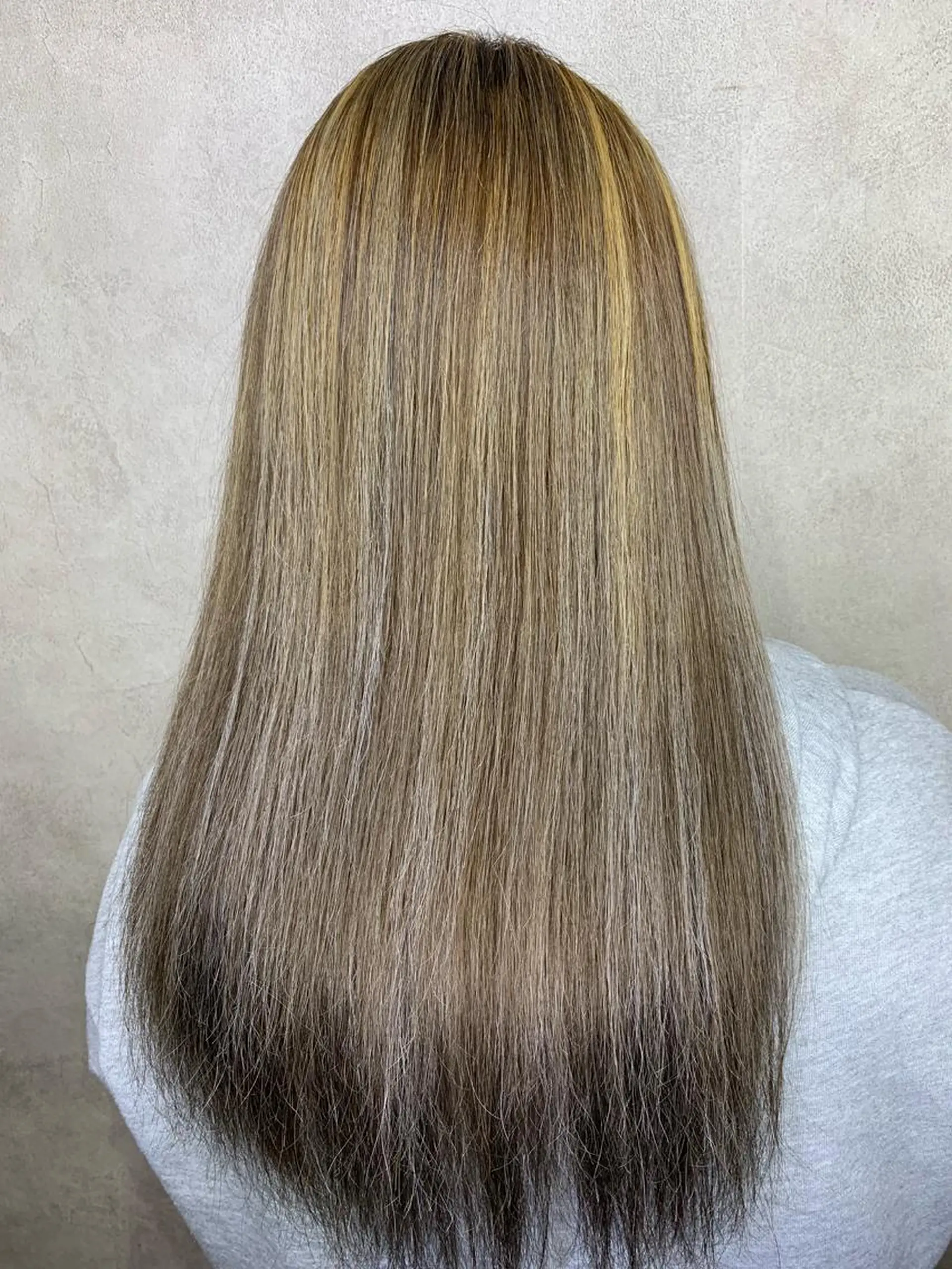 ロング BuzZ所属・西村 雄二/エクステのヘアスタイル