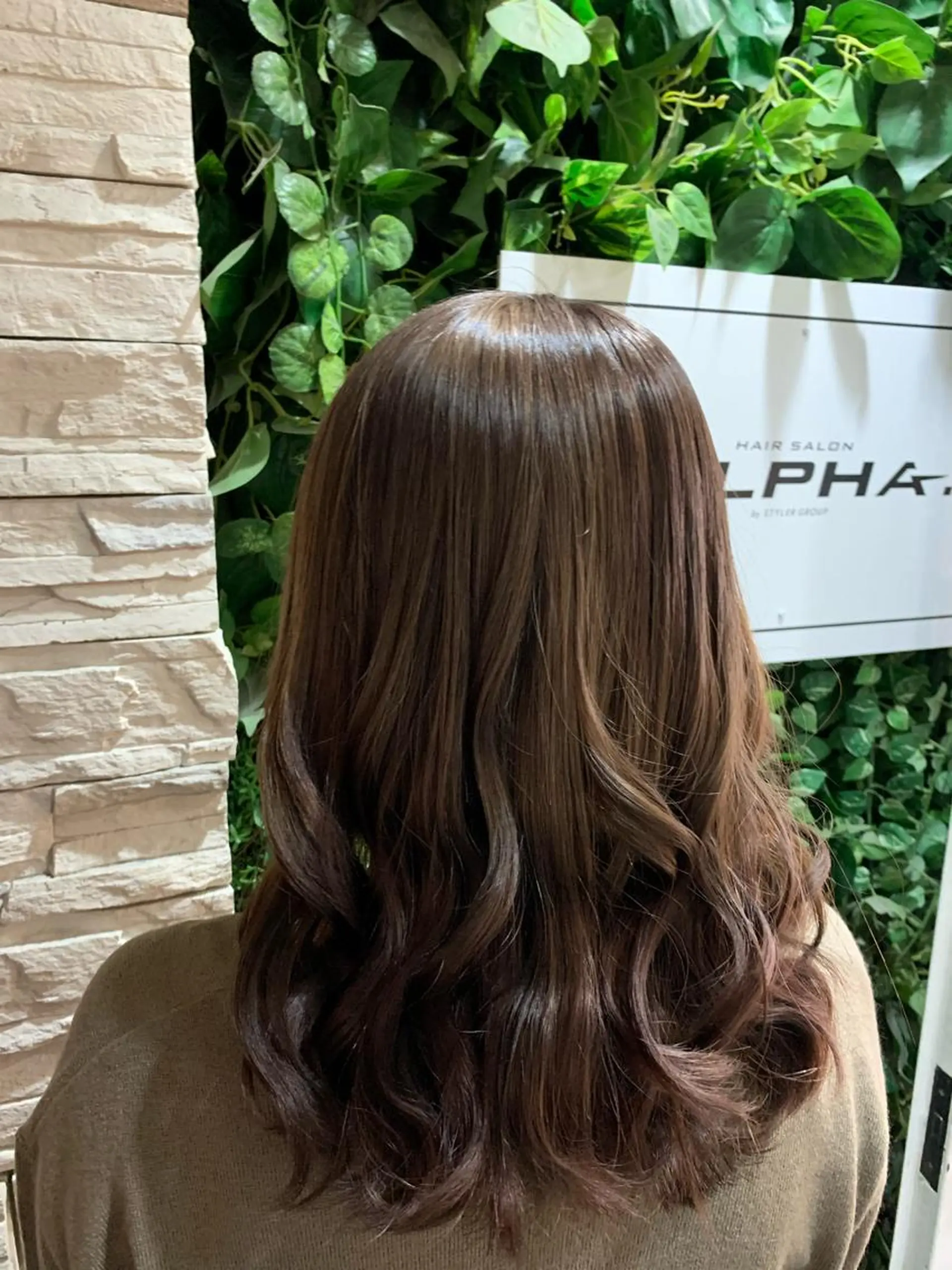 ミディアム 韓国ヘア×ハイトーン AYA💫のヘアスタイル