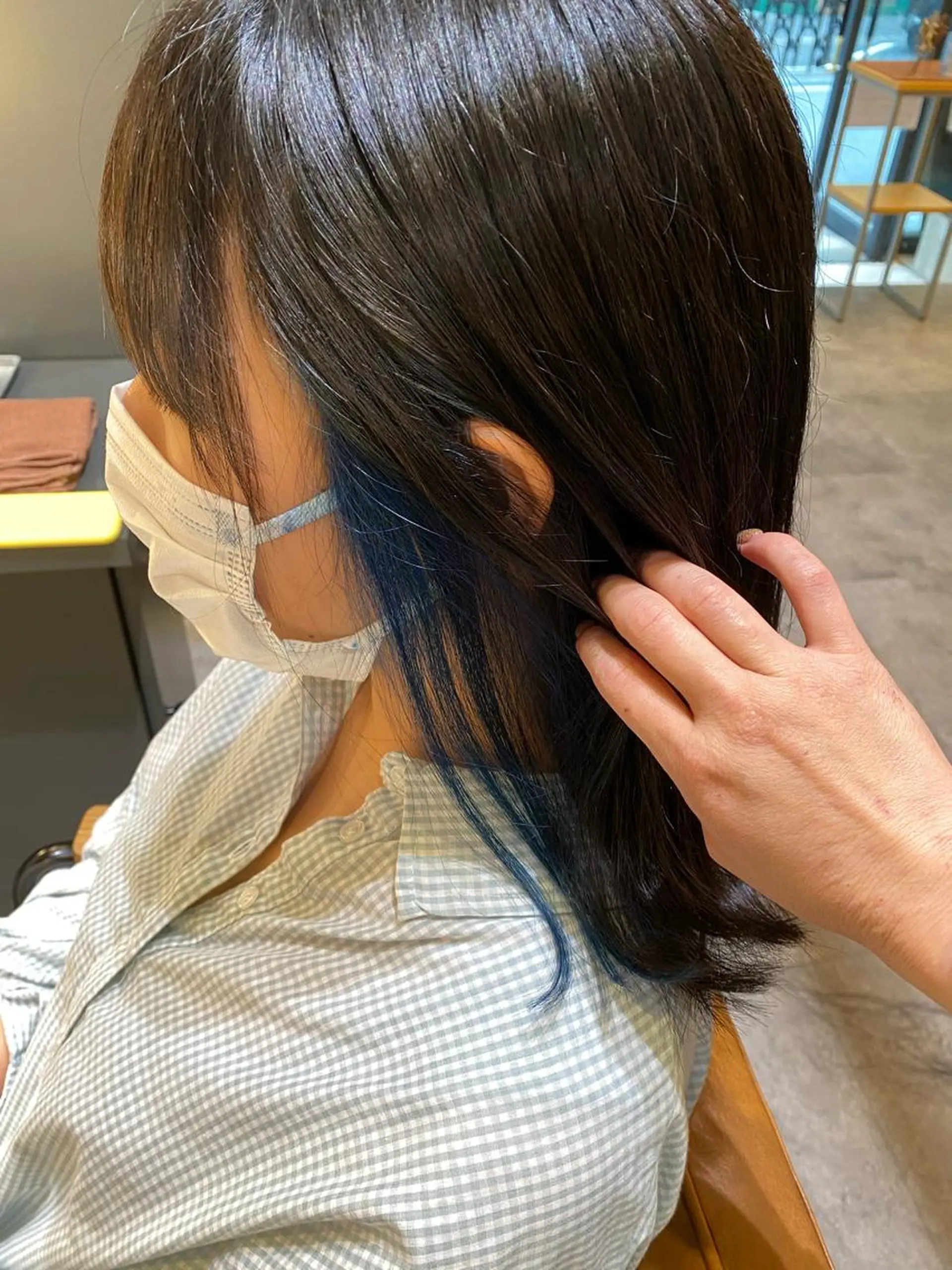 ミディアム 阪本 愛実のヘアスタイル