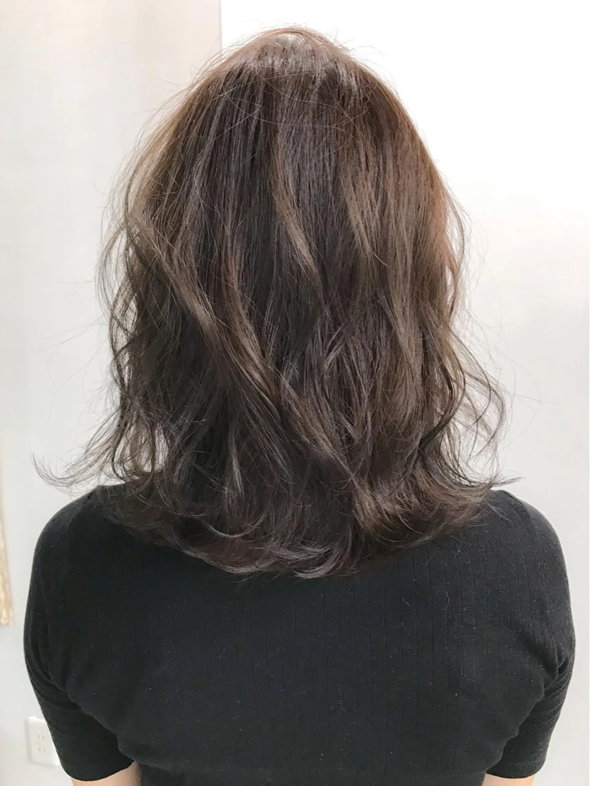 ミディアム エクステ（レミー毛） NINEのヘアスタイル