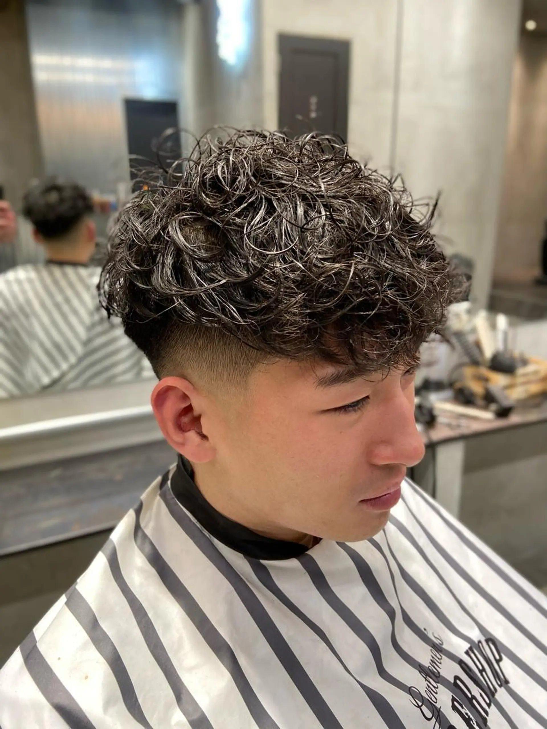 ショート メンズ フェードカット メンズパーマ スキンフェード 刈り上げ カット 💈圧倒的メンズ特化 DAITO💈のヘアスタイル
