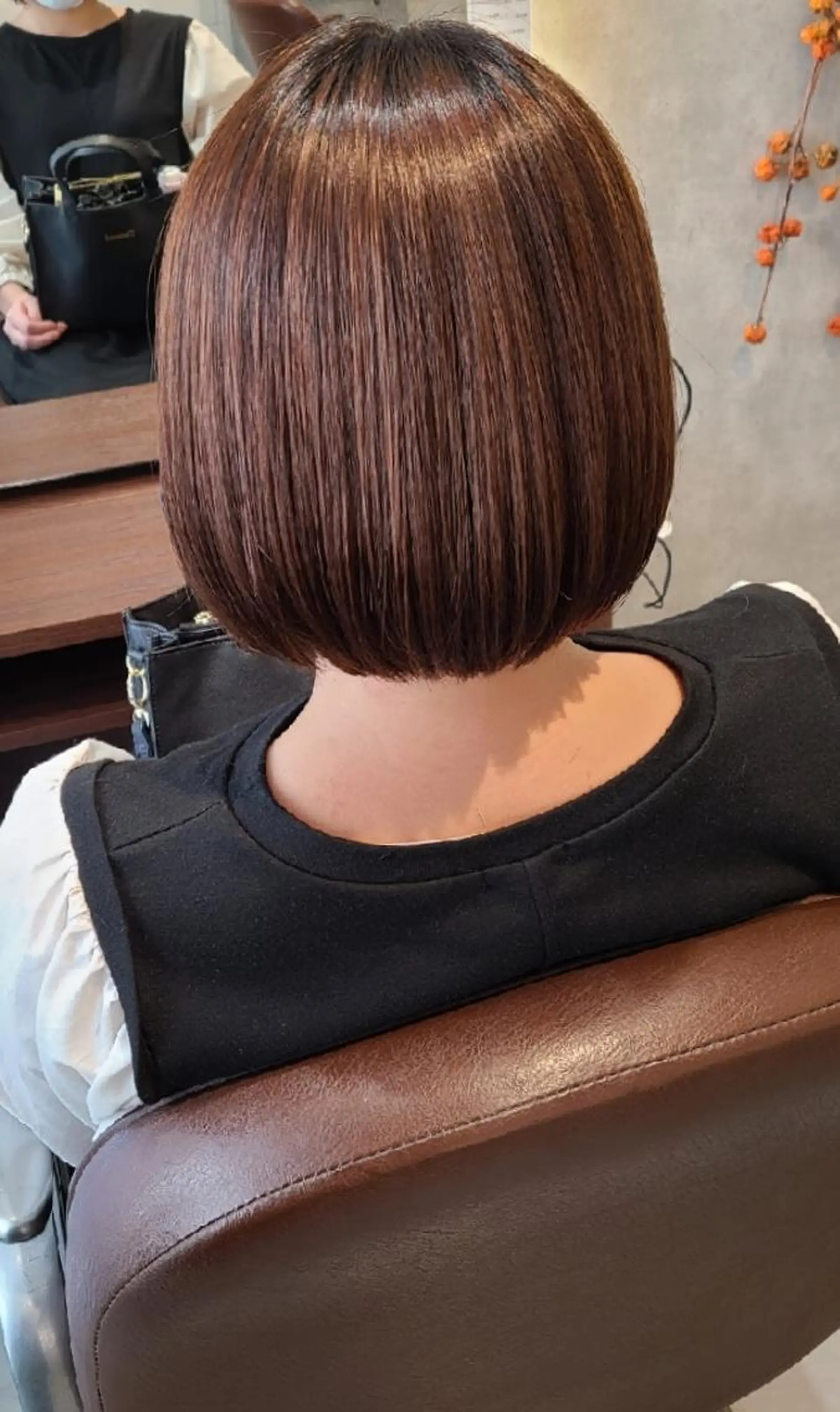 ショート ボブ 縮毛矯正 トリートメント カット 西田 理沙のヘアスタイル