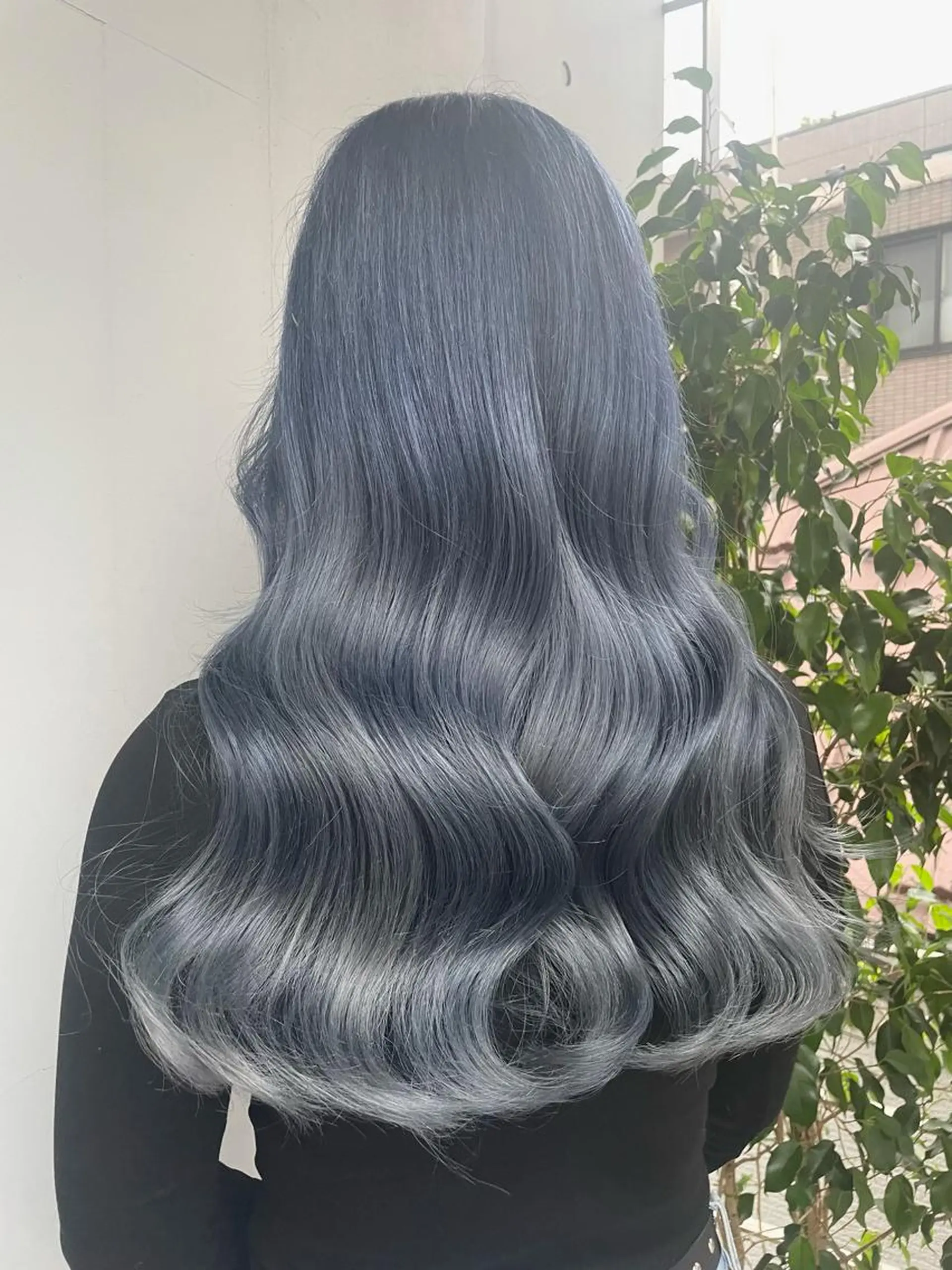 ロング カラー ブリーチ ブルーカラー ケアブリーチ ダブルカラー ハイトーンカラー カット ヘアカラー トリートメント もにか🌞原宿/渋谷 🌝ブリーチカラーのヘアスタイル