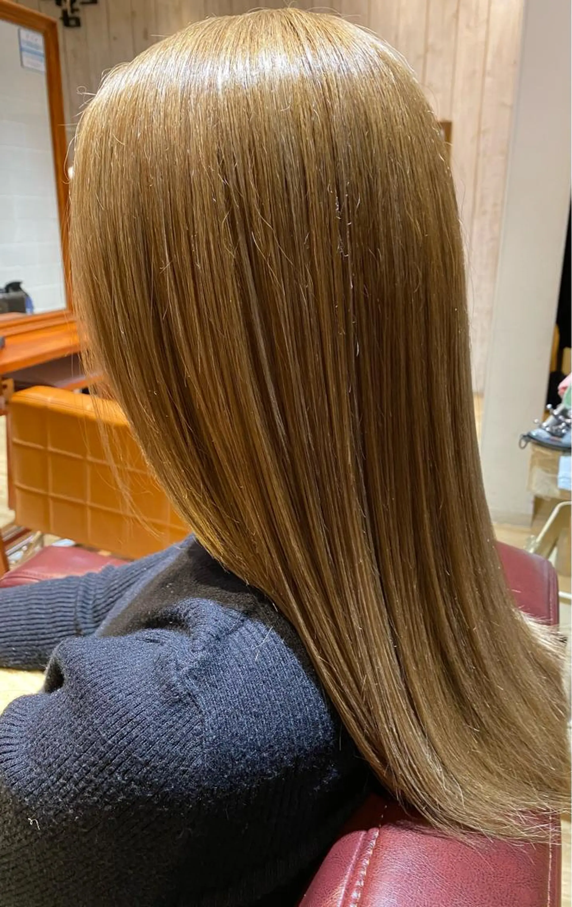 セミロング カット ヘアカラー トリートメント ICON所属・艶美髪マスター 店長✂︎YUKKEのヘアスタイル