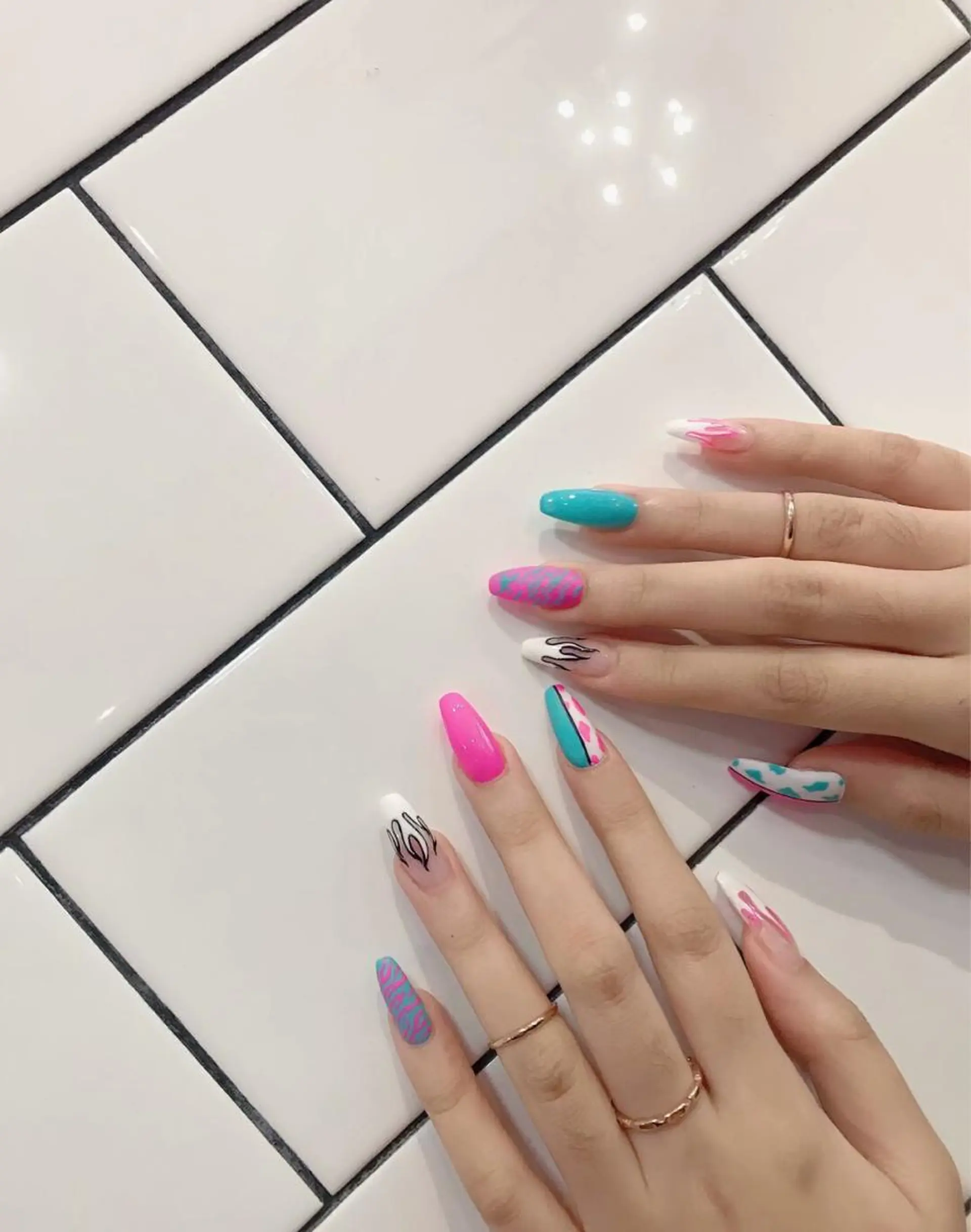 カラー ネイル Moonstone Salonのネイルデザイン