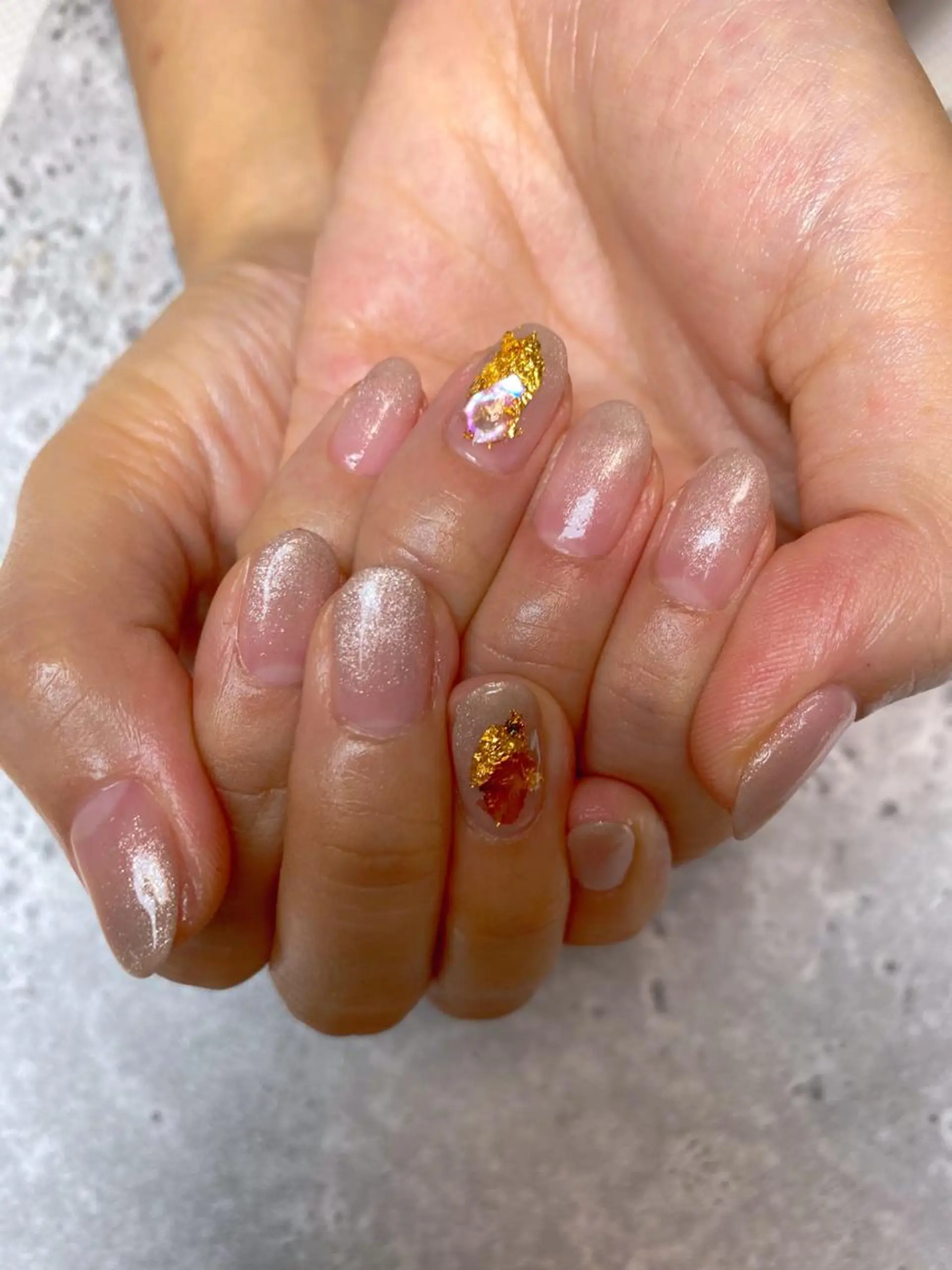 ネイル グラデーション マグネットネイル ハンドネイル ハンドケア 🌿Charme🌿 MAIのネイルデザイン