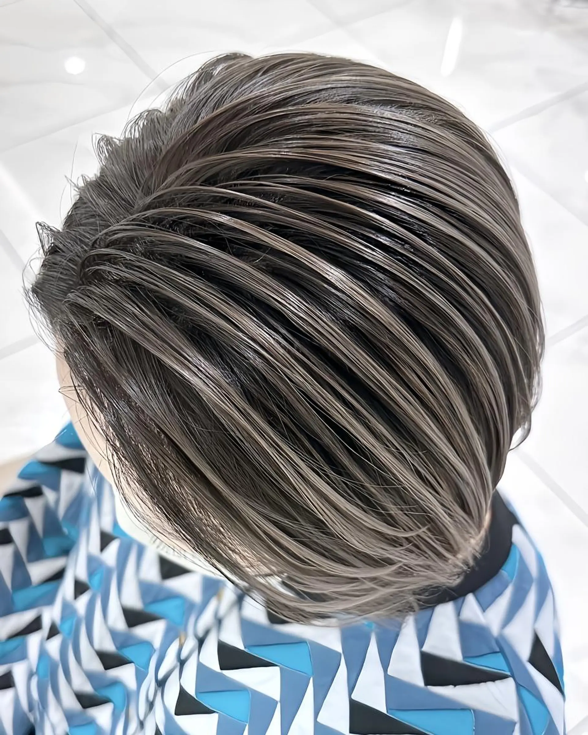 セミロング カラー バレイヤージュ 髪質改善 レイヤーカット カット ヘアカラー トリートメント 山崎俊輔/髪質改善 /バレイヤージュのヘアスタイル