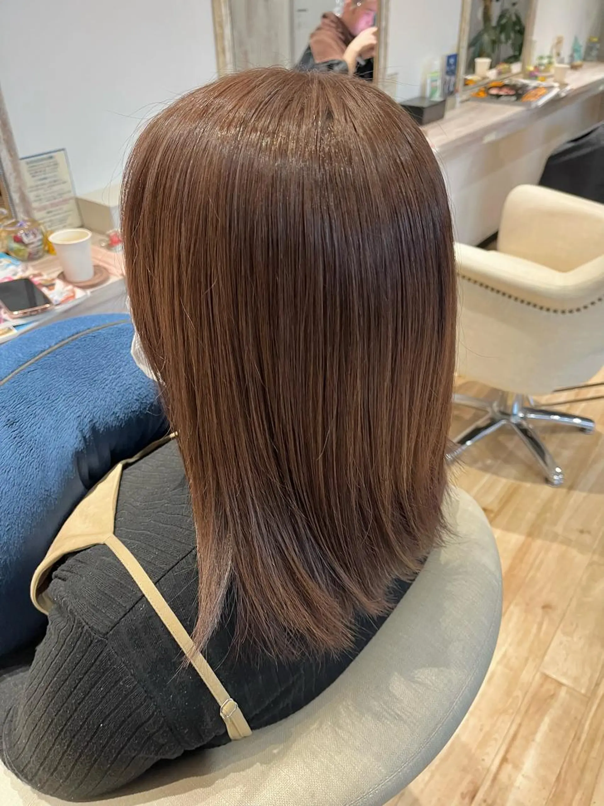 セミロング カラー 透明感カラー Atelier所属・Atelier 大内のヘアスタイル