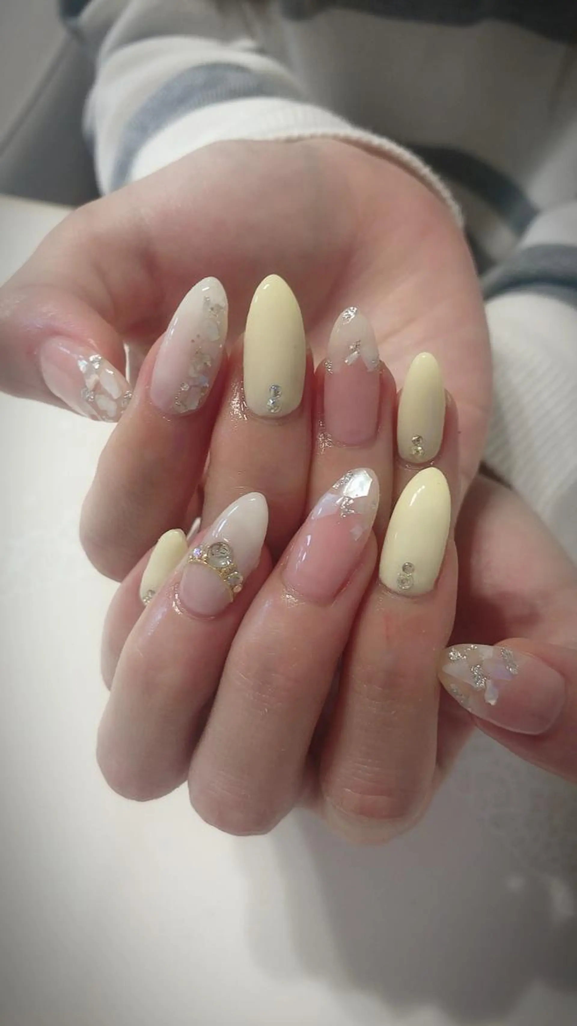 ネイル パステルネイル 黄色 ハンドネイル * haruのネイルデザイン