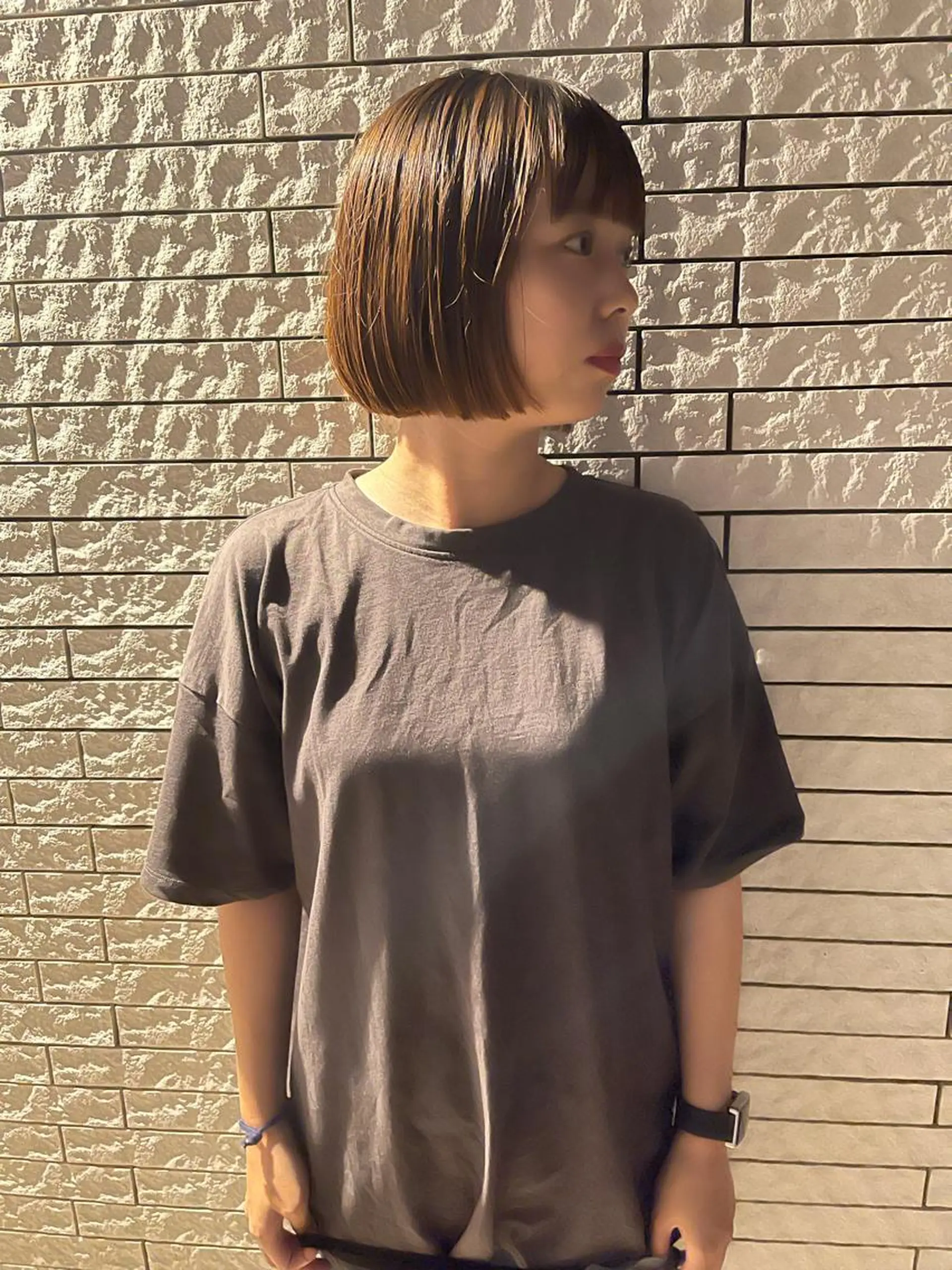 ショート 顔まわりレイヤー デザインカットのヘアスタイル