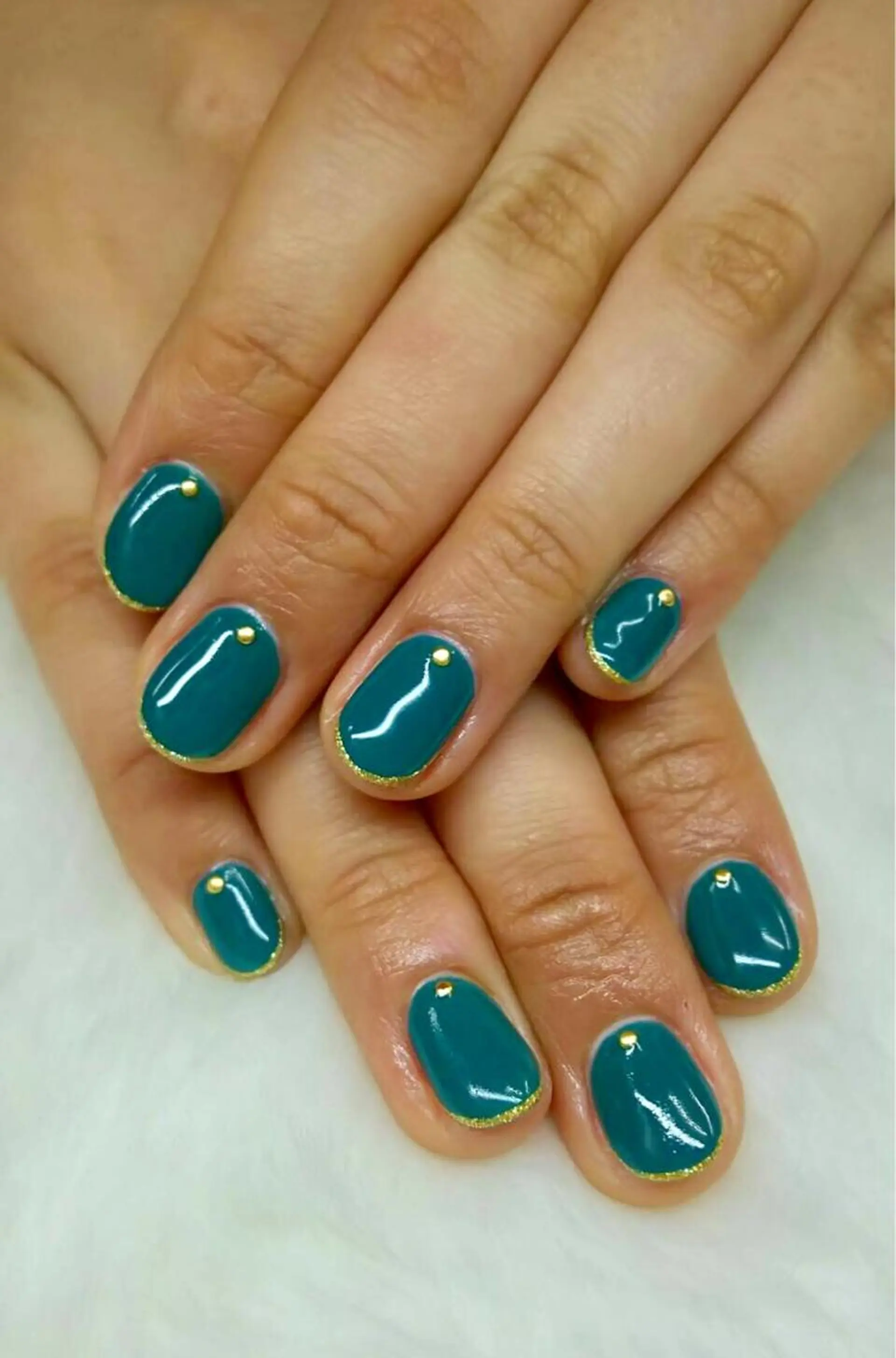 ネイル アートネイル ゴールド グリーン Nail lieNのネイルデザイン