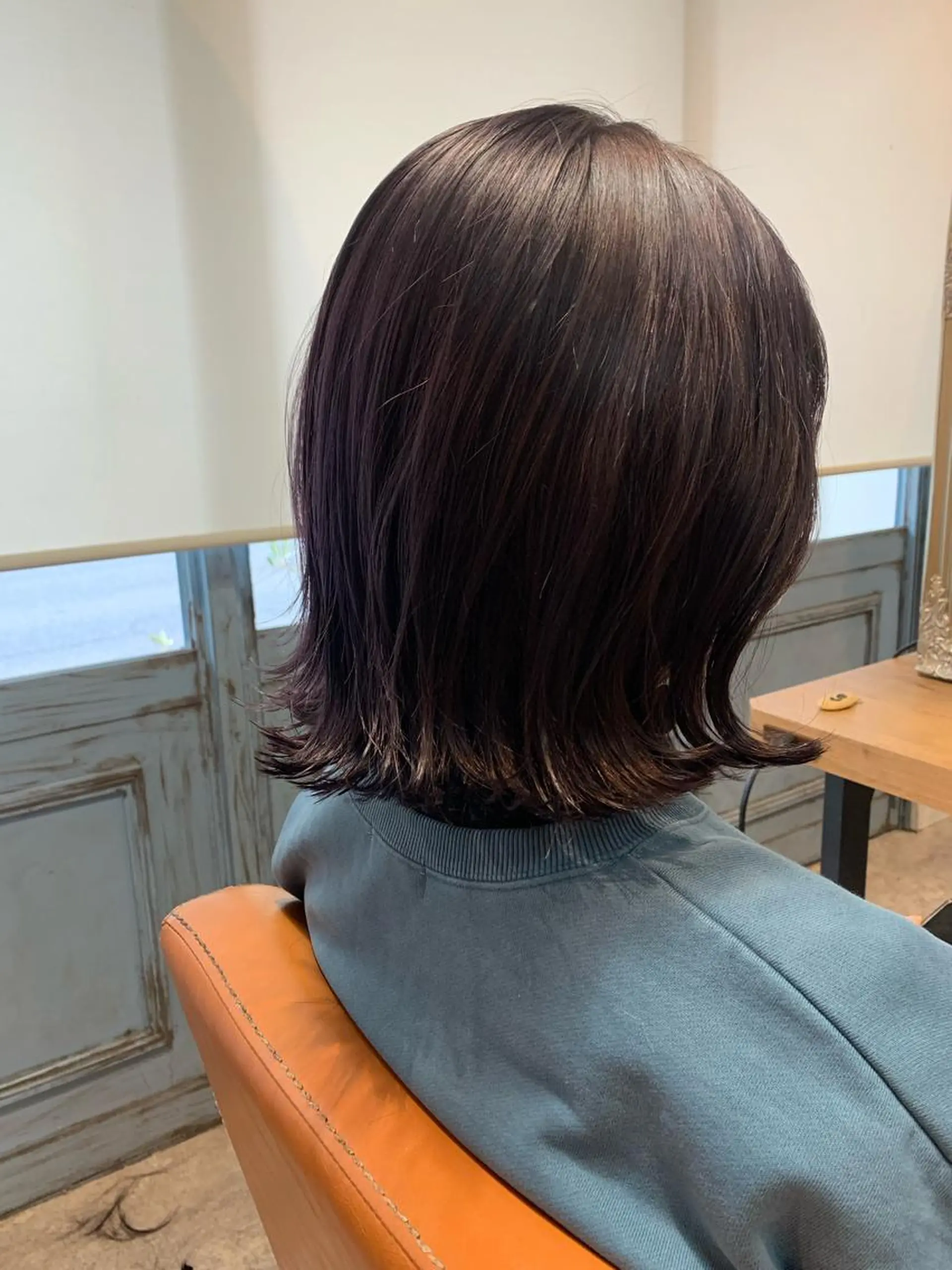 ミディアム カラー ボブ カット ヘアカラー トリートメント HARE 川崎晴佳のヘアスタイル