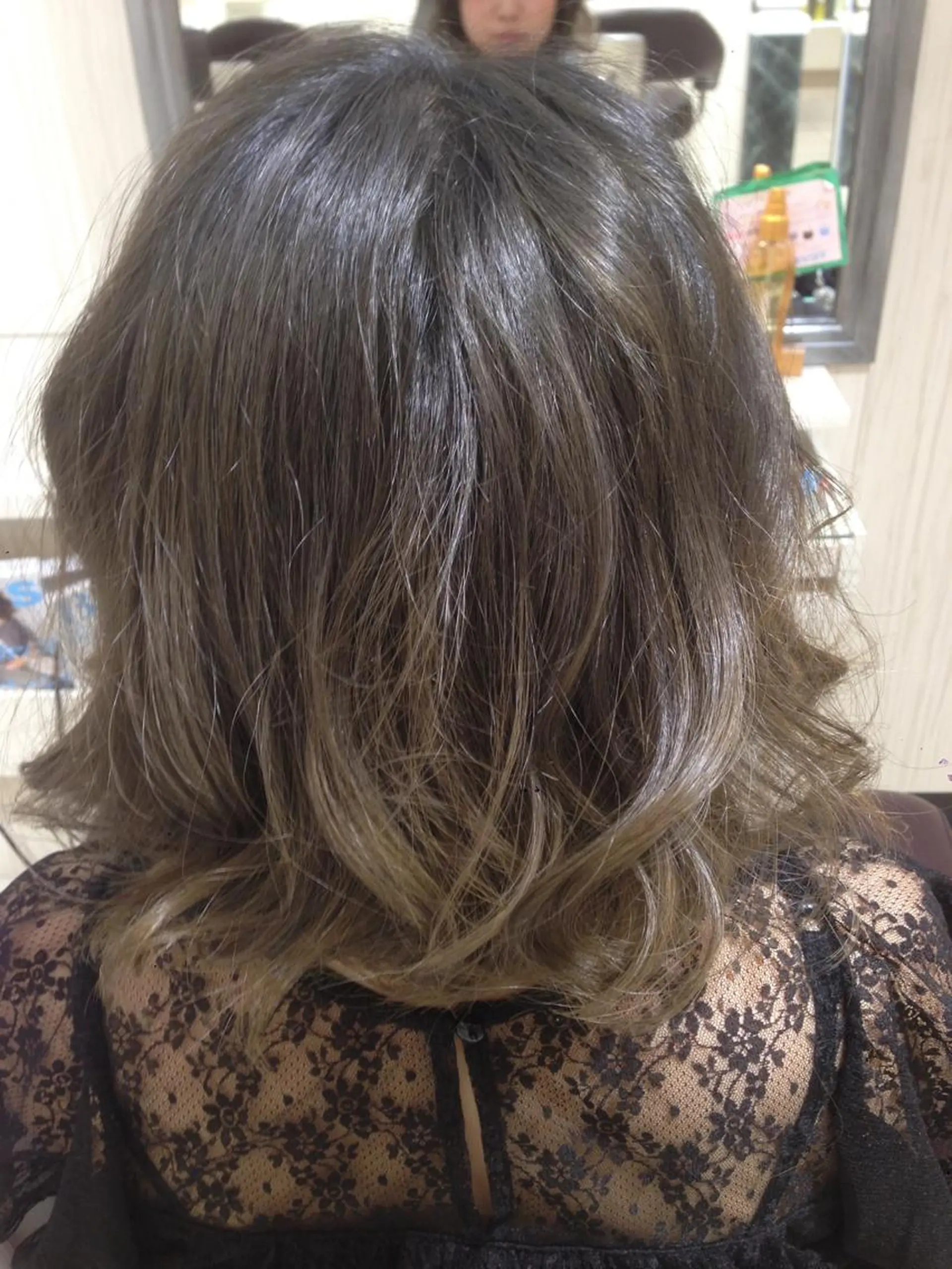 ショート ミディアム セミロング カラー パーマ グレージュ ✨艶髪✨透明感✨ 山内大樹のヘアスタイル