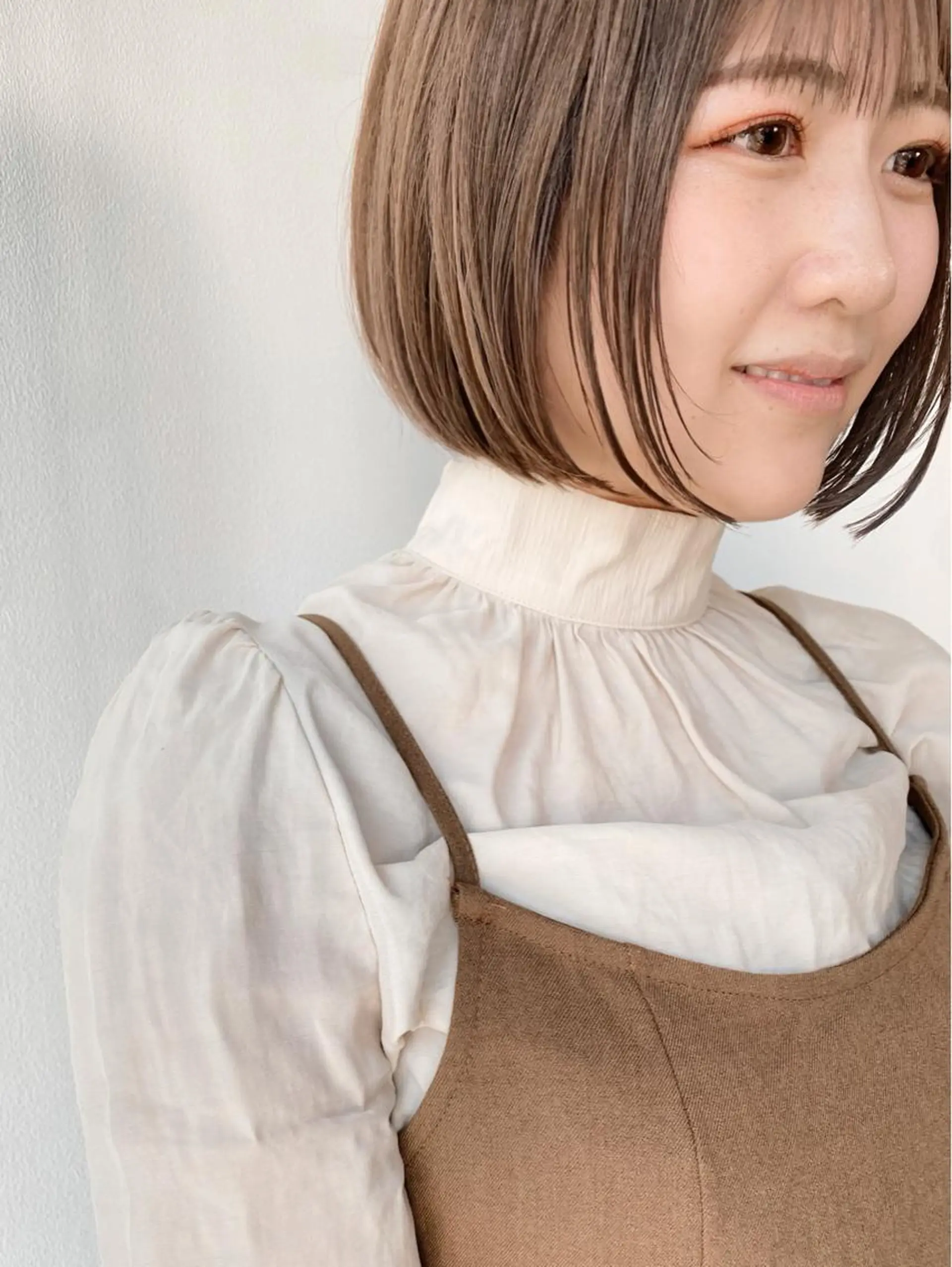 ショート カラー ブリーチ ヨシモトリョウ 髪質改善/美髪のヘアスタイル