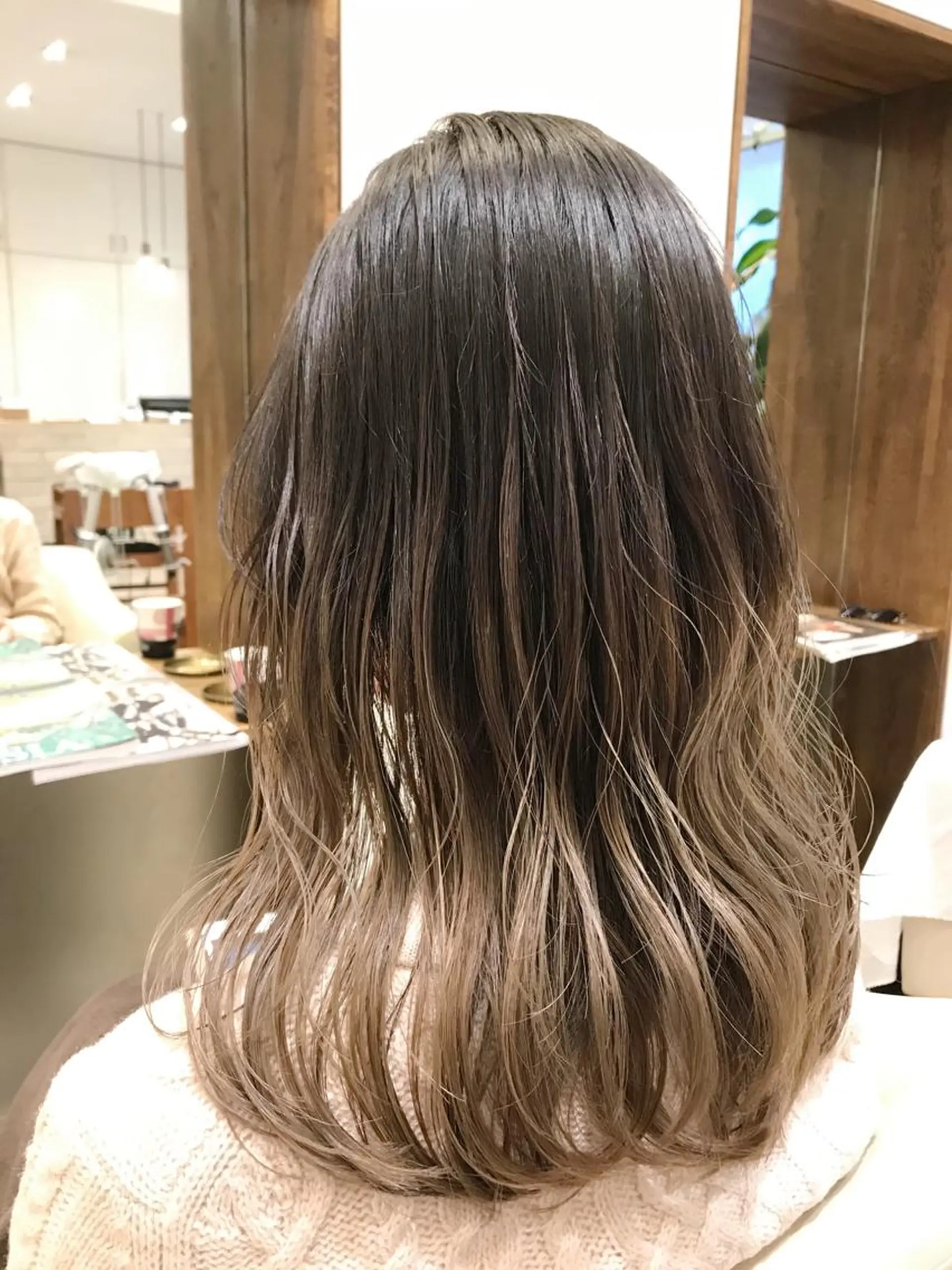 セミロング カラー カット ヘアカラー トリートメント 入江 允のヘアスタイル