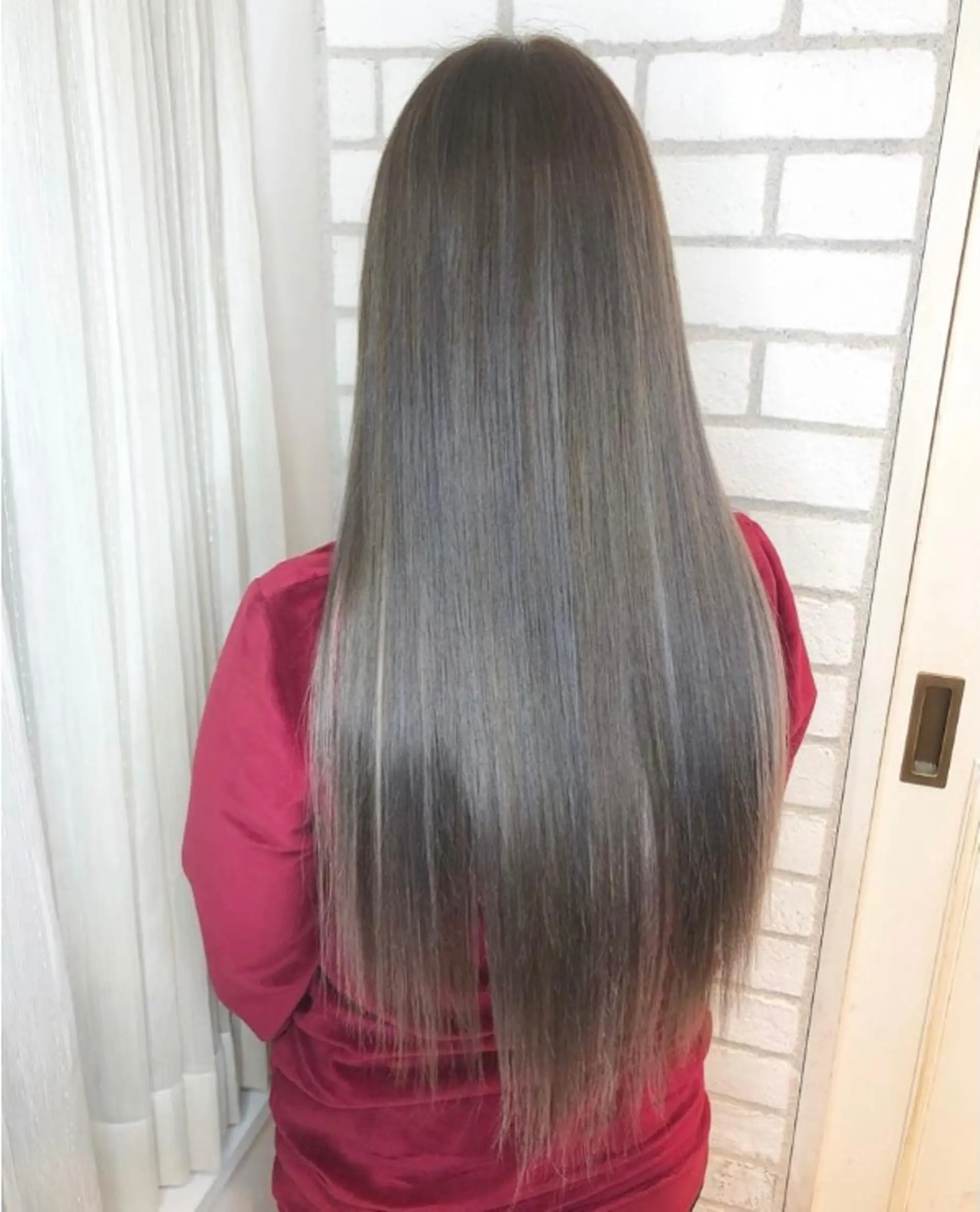 ロング カラー パーマ ヘアアレンジ アッシュ ベージュカラー 黒髪 ブルーカラー ブルーグレー カット ヘアカラー トリートメント vizz by el yts 北谷エクステのヘアスタイル