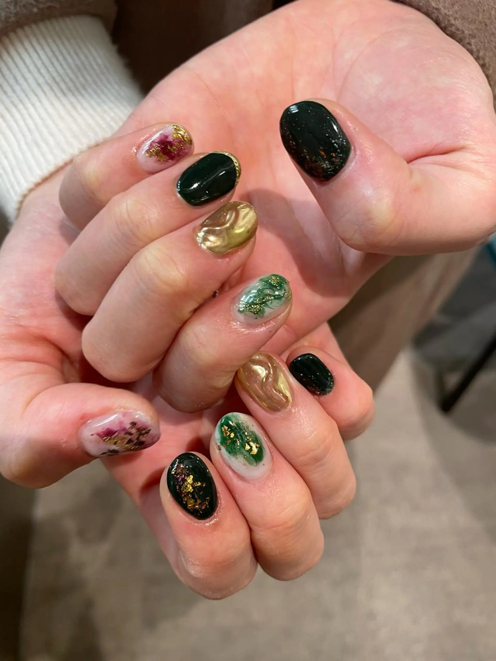 ネイル ネイルチップ ハンドネイル ナチュラル透明感🌱 小山美樹子のヘアスタイル