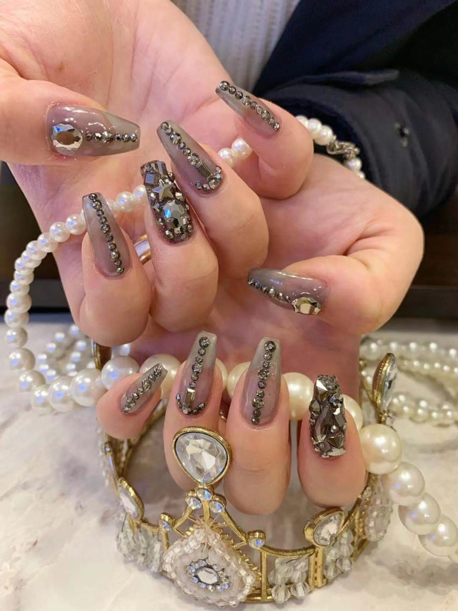 セミロング ネイル ハンドネイル 長さ出し専門 nynaのネイルデザイン