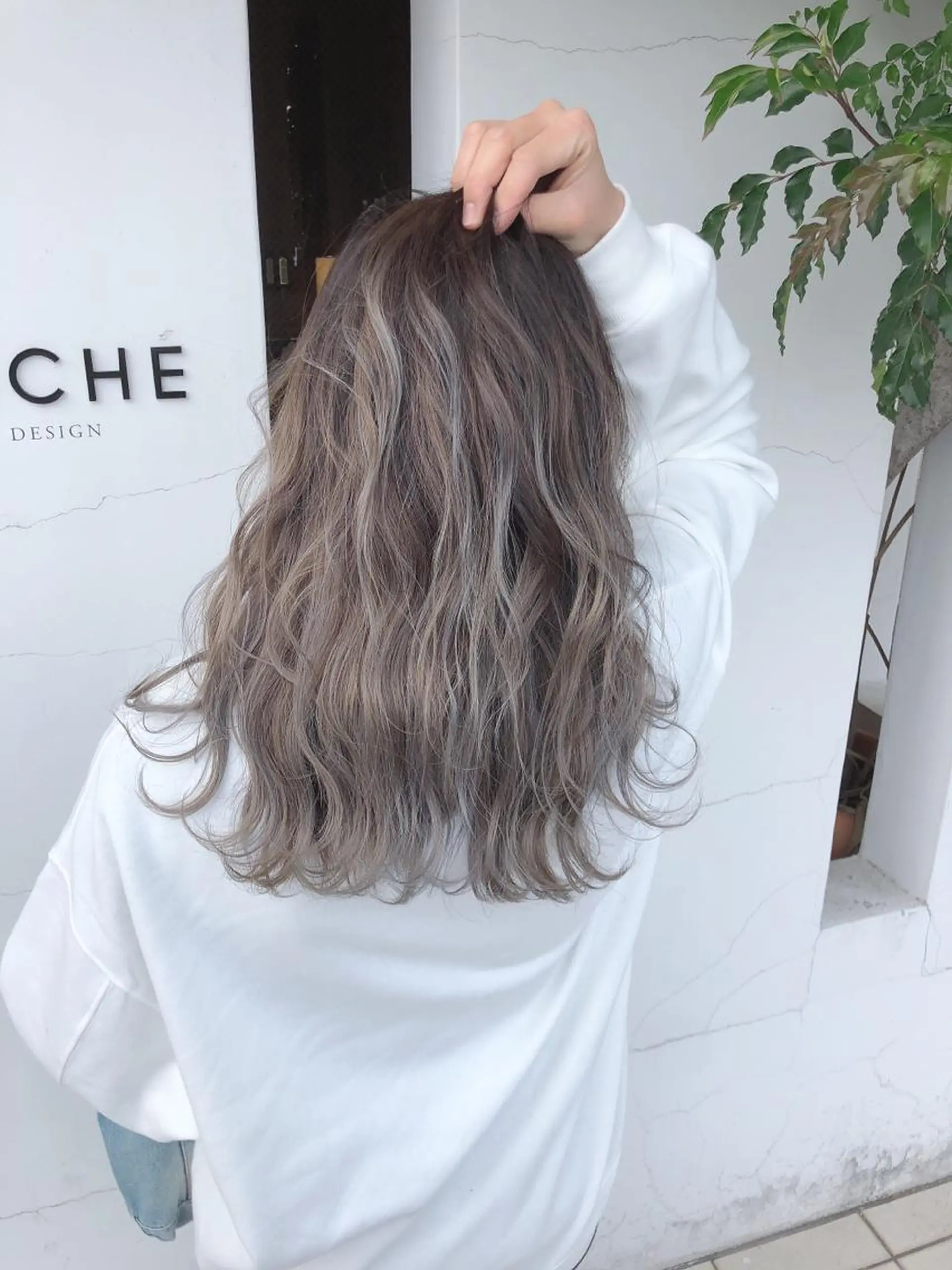 ロング ヘアカラー 具志 正太のヘアスタイル