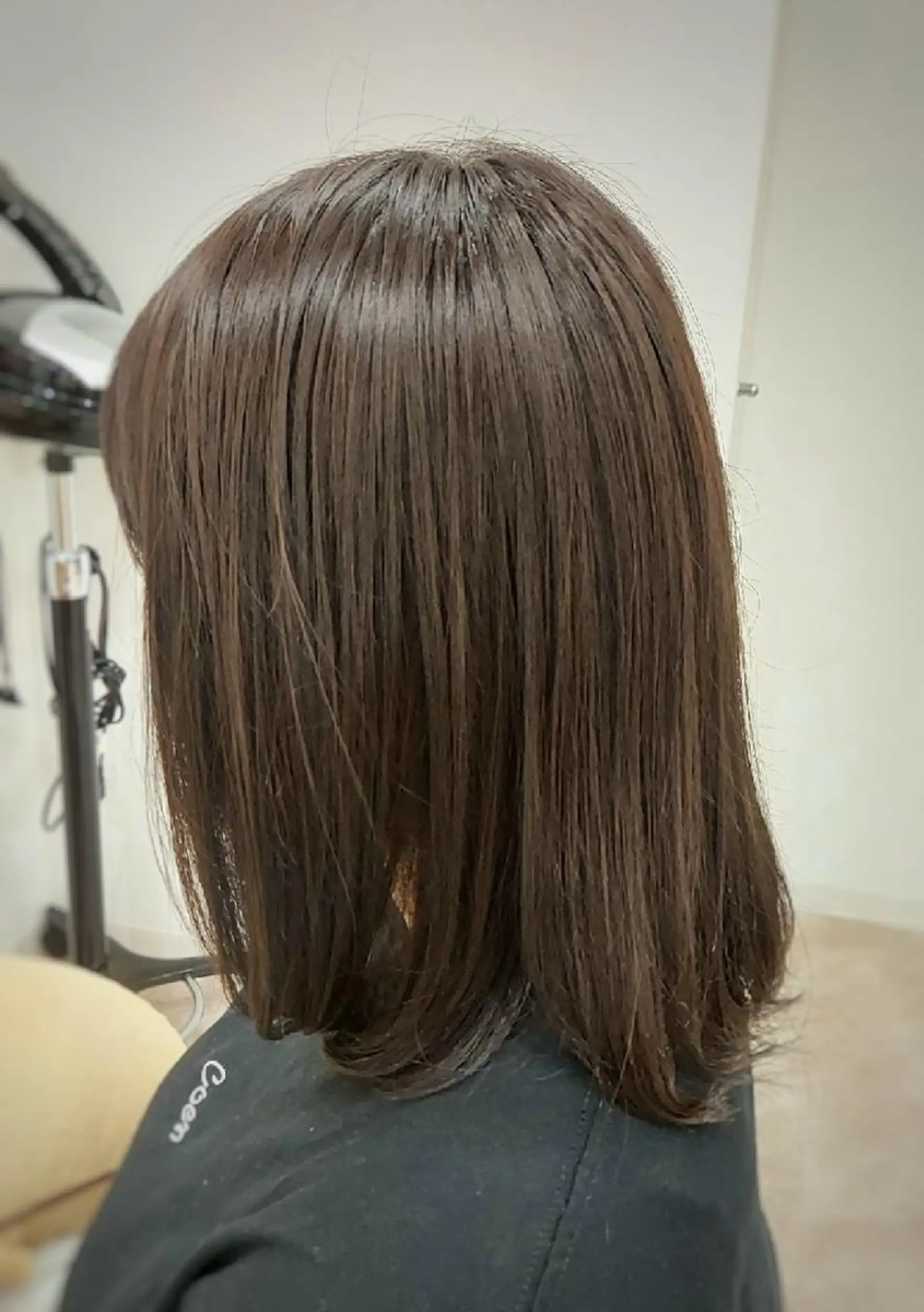 ミディアム アッシュ 大橋 弘一のヘアスタイル