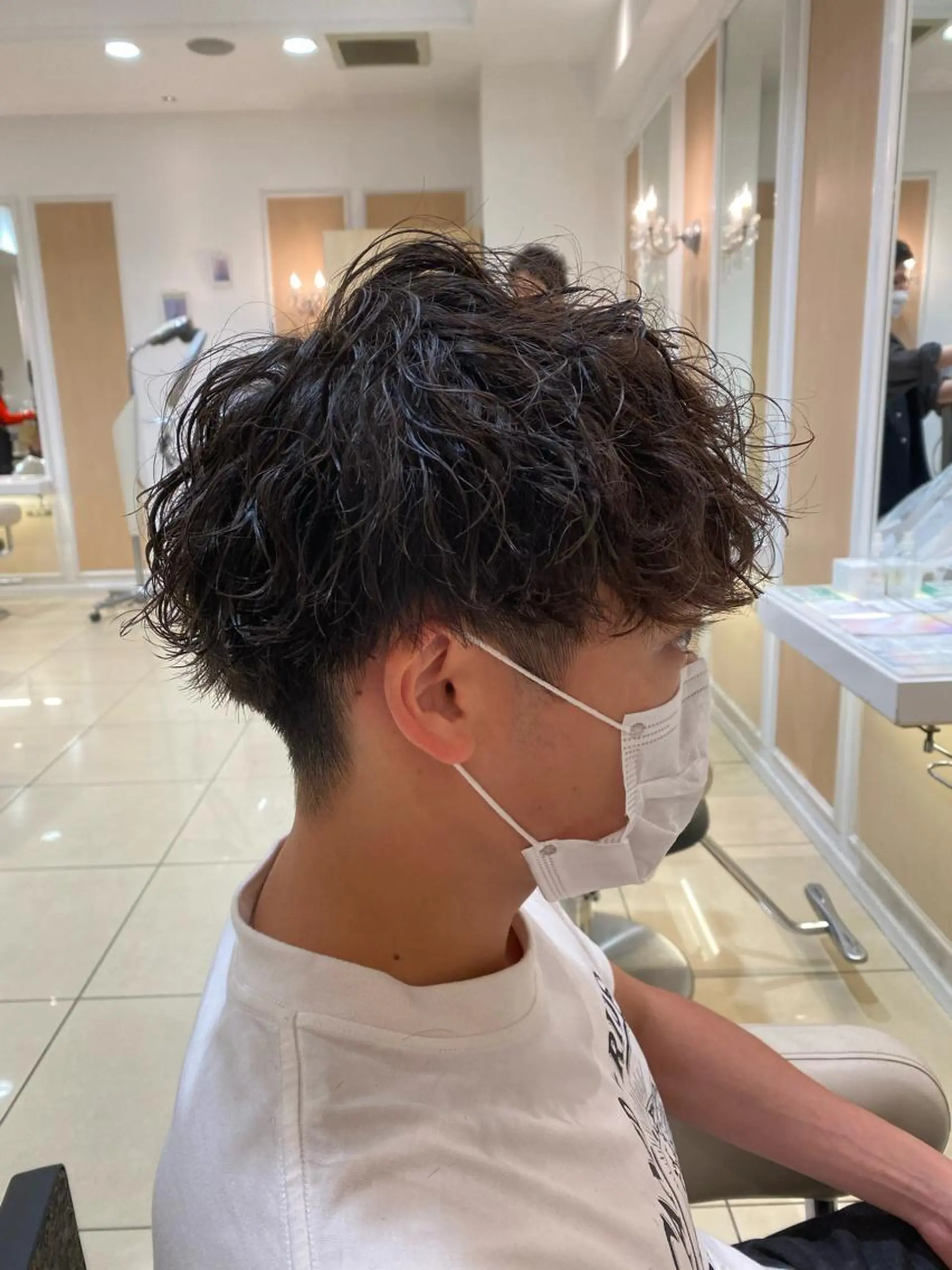 ショート パーマ メンズ カット パーマ メンズ特化型美容師 栗山勇人のヘアスタイル