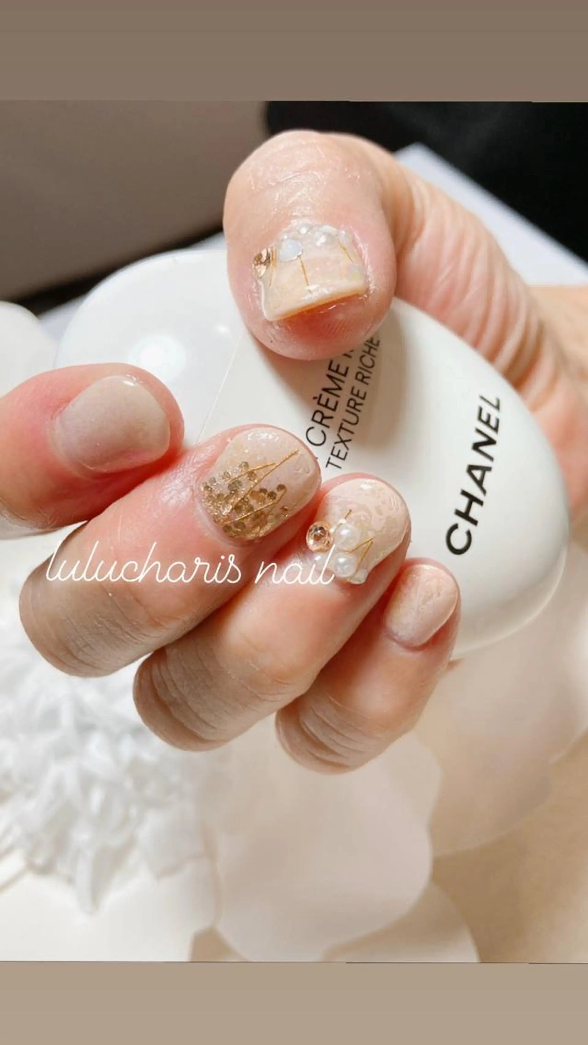 ネイル オーロラネイル lulucharis nailのネイルデザイン