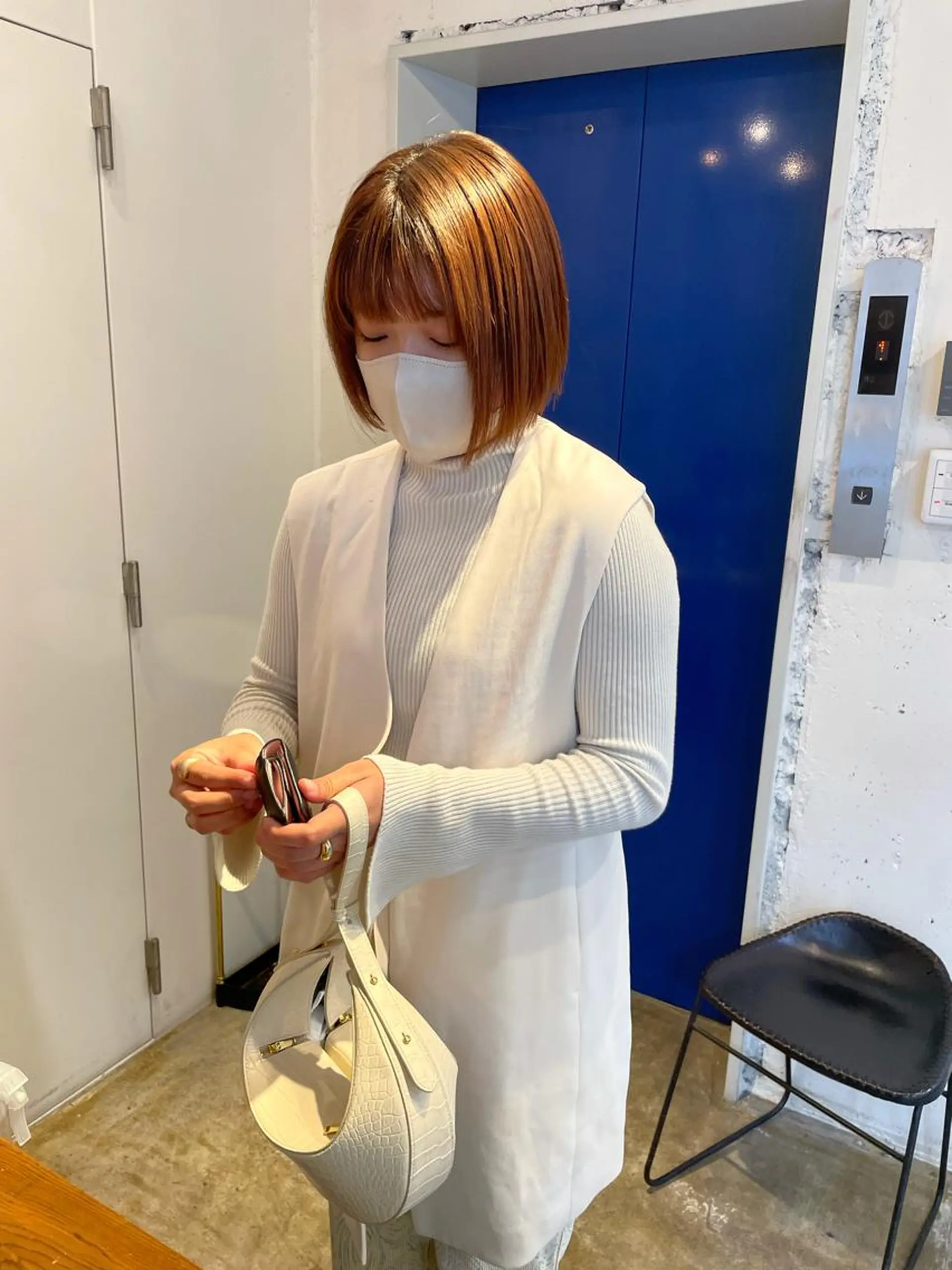 ミディアム 酸性ストレート カット 縮毛矯正 トリートメント MIOベージュカラー 柔らかいカラーのヘアスタイル