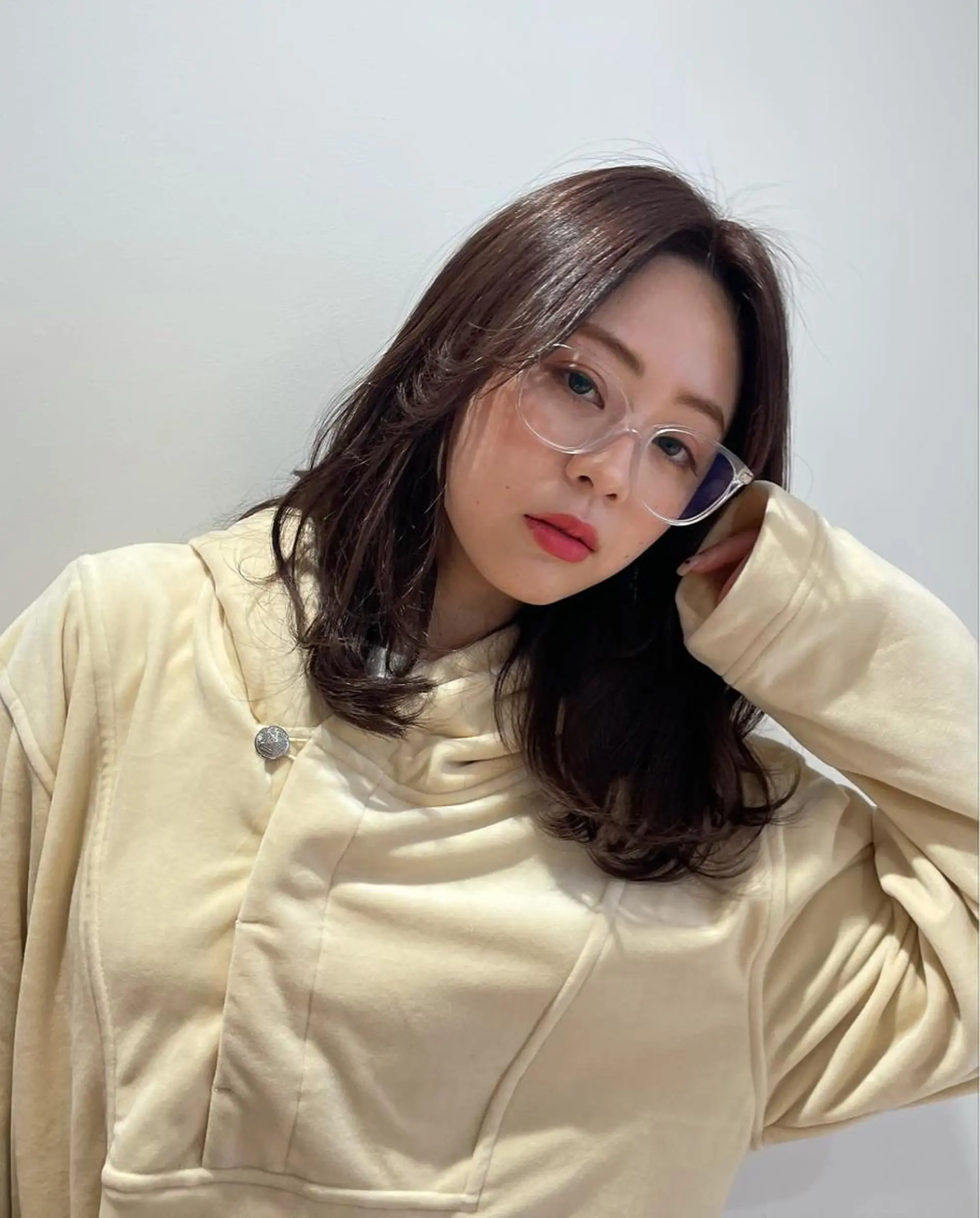 ミディアム カラー パーマ ヘアアレンジ カット ヘアカラー トリートメント VIVIE【ヴィヴィ】所属・髪質改善/韓国風 レイヤー/田村祐樹のヘアスタイル