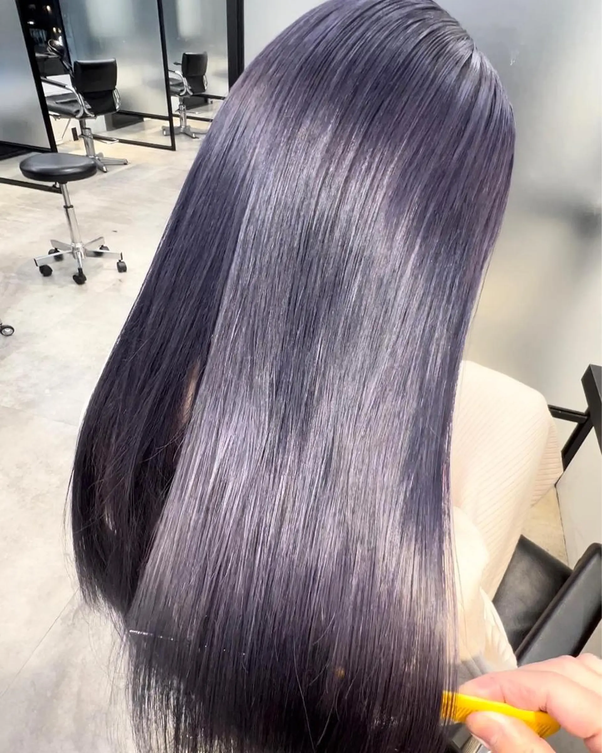 ロング ヘアカラー トリートメント 及川シゲル 髪質改善講師のヘアスタイル