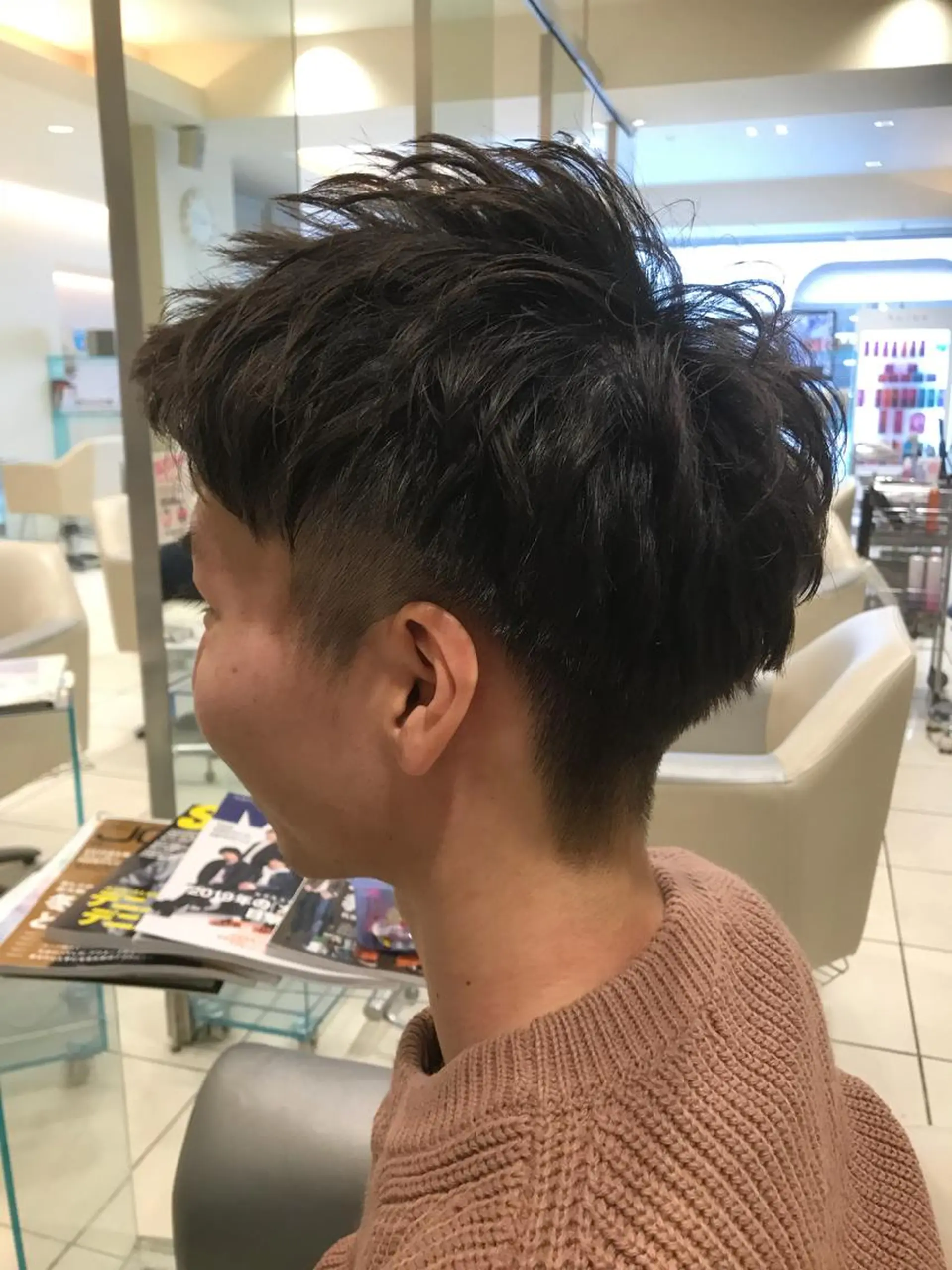 ショート カラー パーマ ヘアアレンジ メンズ キッズ ネイル マツエク・マツパ メンズネイル カット ヘアカラー トリートメント EnBlesS西宮 マンツーマン神道有基のヘアスタイル